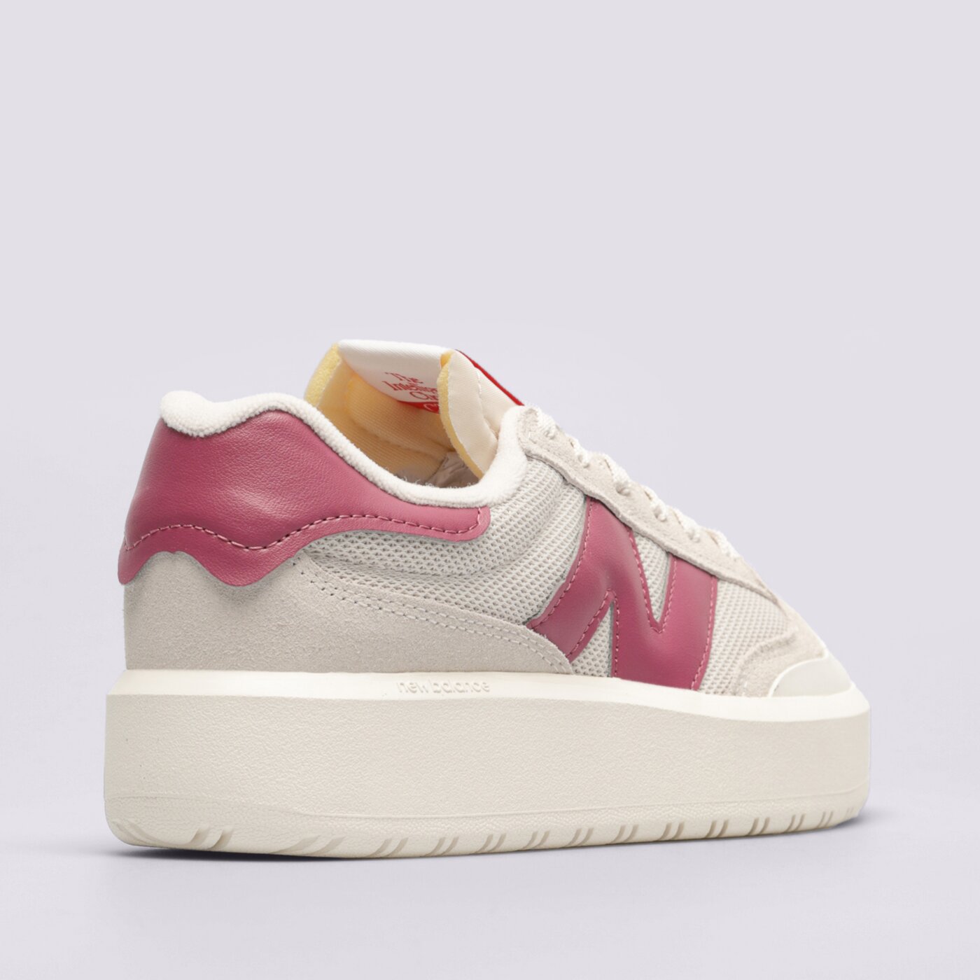 Дамски маратонки NEW BALANCE CT302  ct302rp цвят кремав