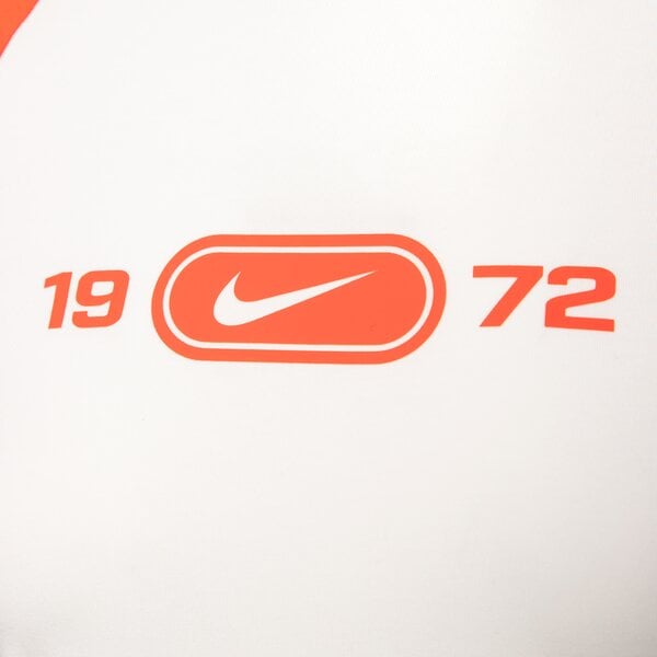 Дамска тениска NIKE ТЕНИСКА W NSW NK CHLL KNT TEE RGLN hv4992-133 цвят кремав