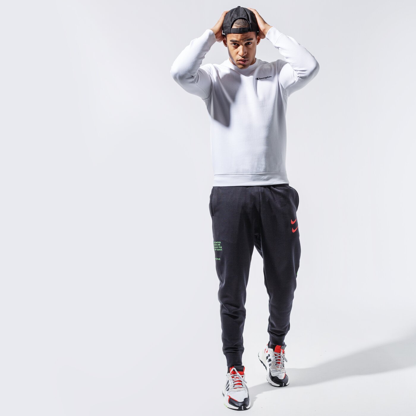 Мъжки суичър CHAMPION СУИТЧЪР CREWNECK SWEATSHIRT 214750ww001 цвят бял