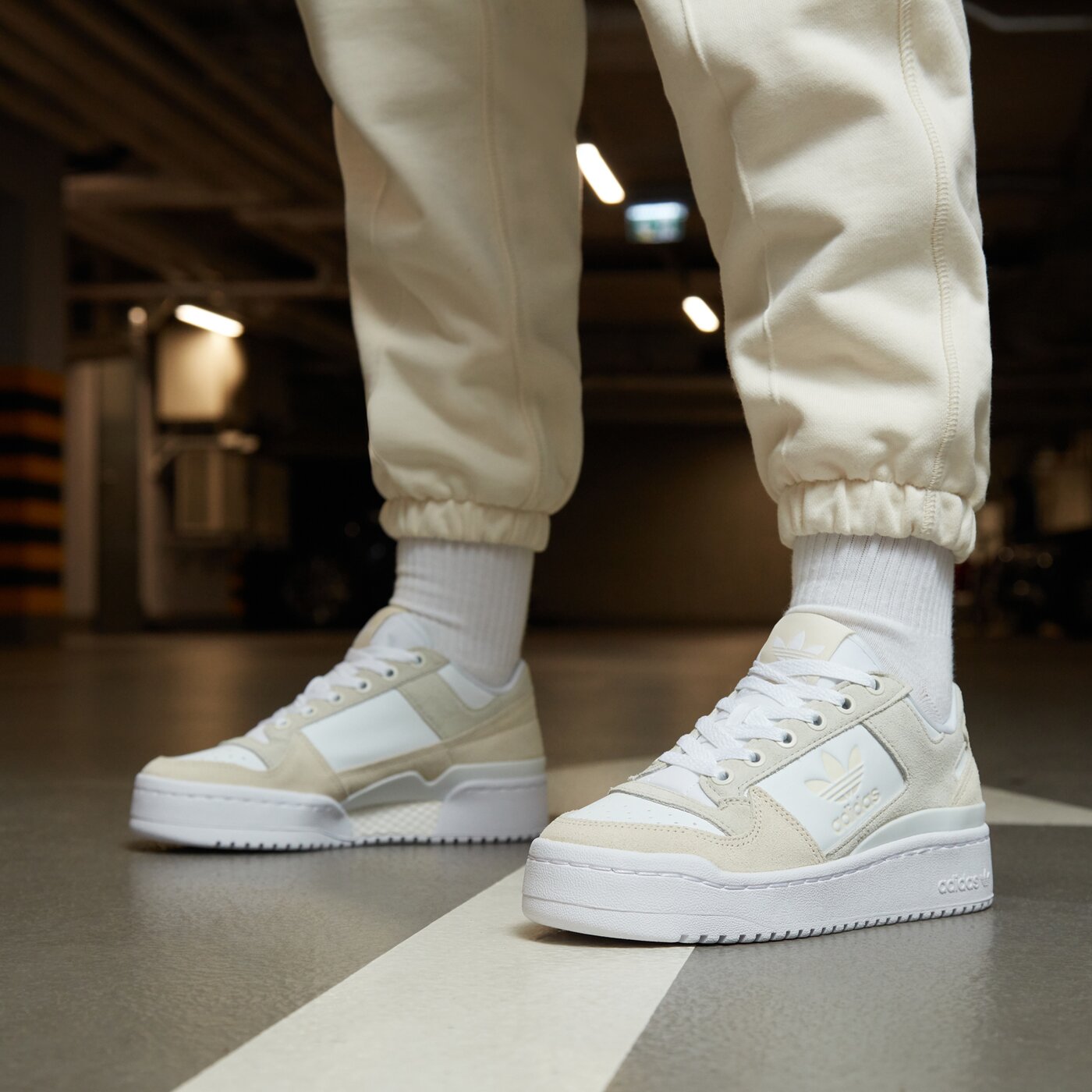 Дамски маратонки ADIDAS FORUM BOLD W gy8198 цвят бял