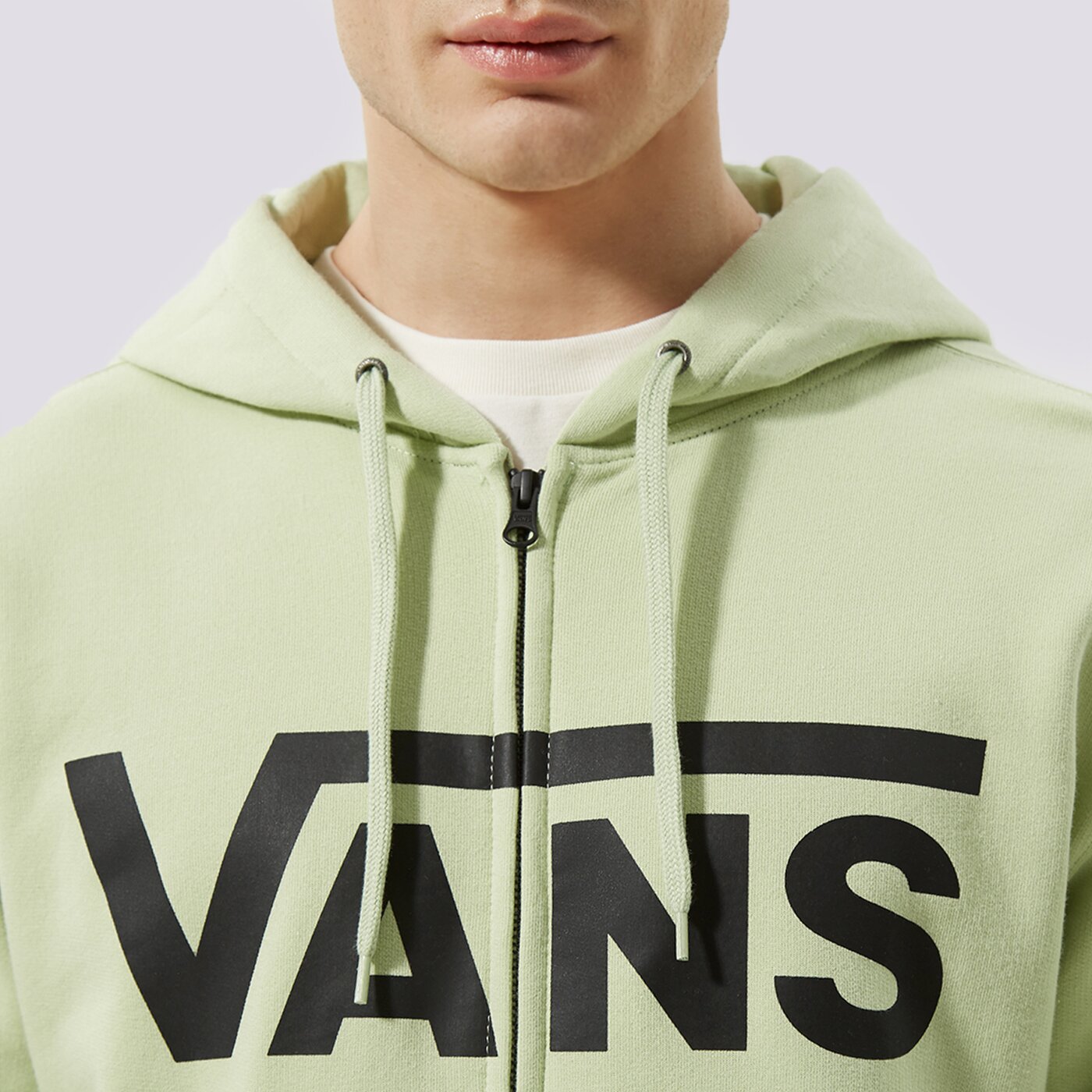 Мъжки суичър VANS СУИТЧЪР СЪС ЗАКОПЧАВАНЕ С КАЧУЛКА   MN VANS CLASSIC ZIP vn0a456cysj1 цвят зелен