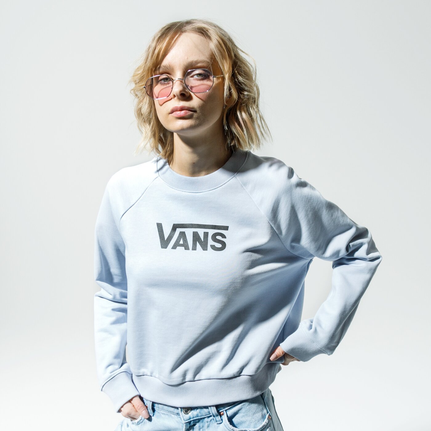 Дамски суичър VANS СУИТЧЪР WM FLYING V FT BOXY CREW ZEN BLUE vn0a47thvby1 цвят син