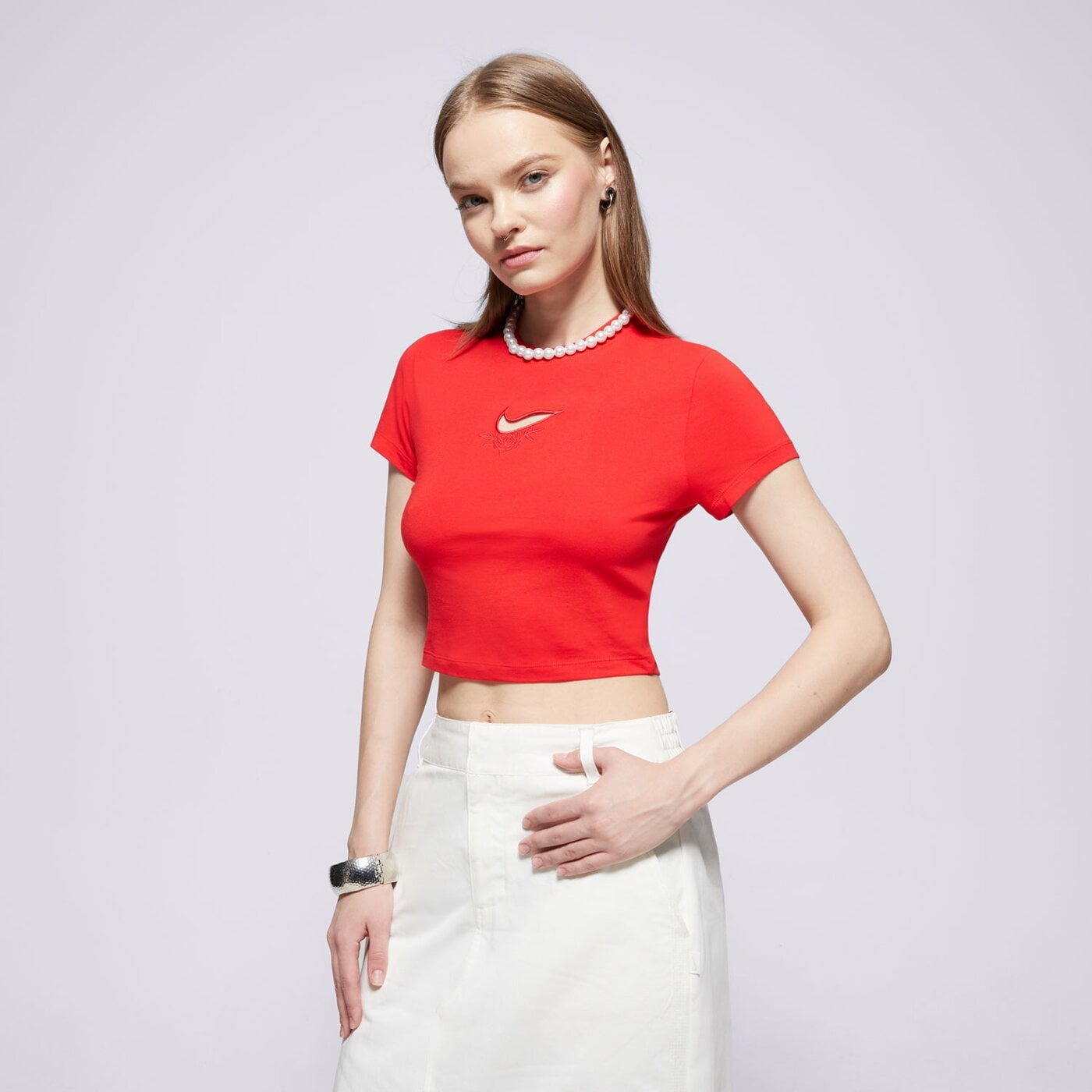Дамска тениска NIKE ТЕНИСКА W NSW NK CHLL KNT TEE VDAY hf9534-657 цвят червен