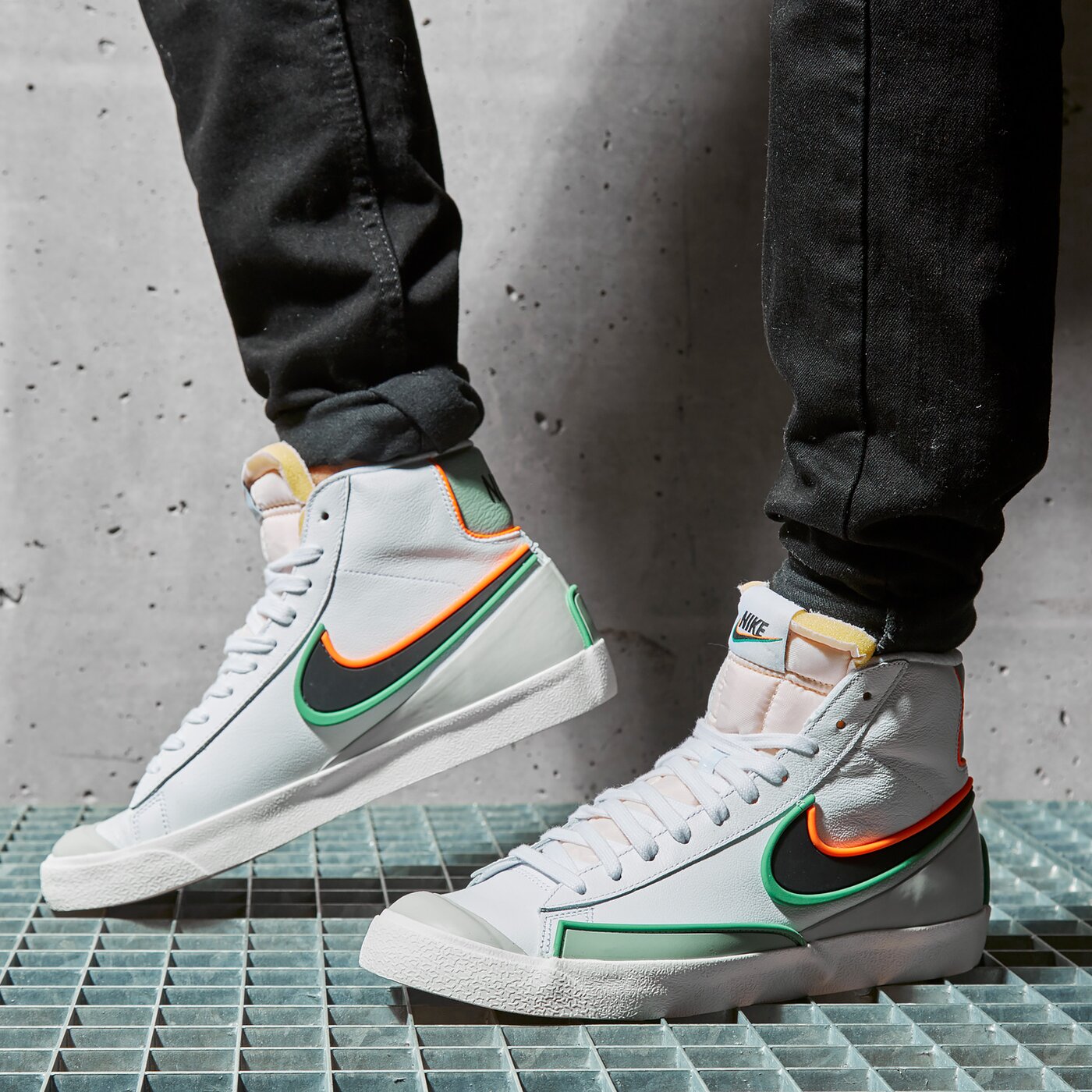 Мъжки маратонки NIKE BLAZER MID '77 INFINITE da7233-104 цвят сив