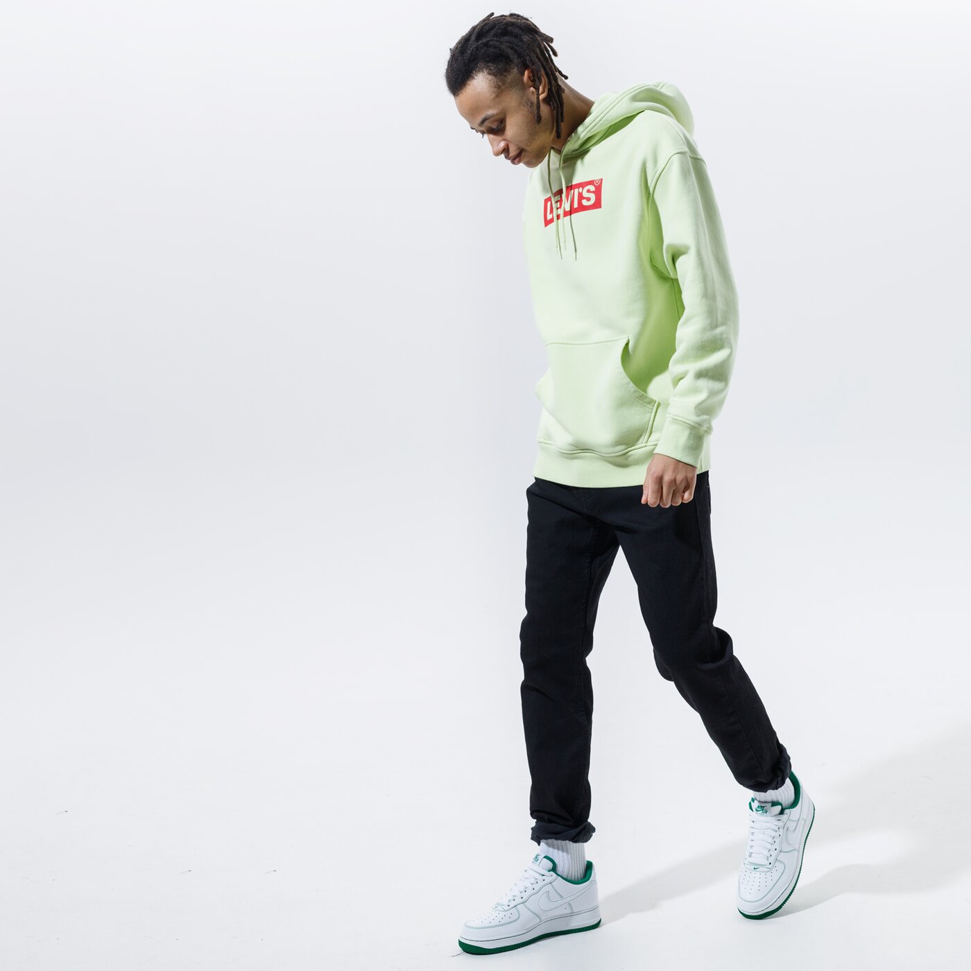 Мъжки суичър LEVI'S СУИТЧЪР С КАЧУЛКА T3 RELAXD GRAPHIC HOODIE 38821-0040 цвят зелен