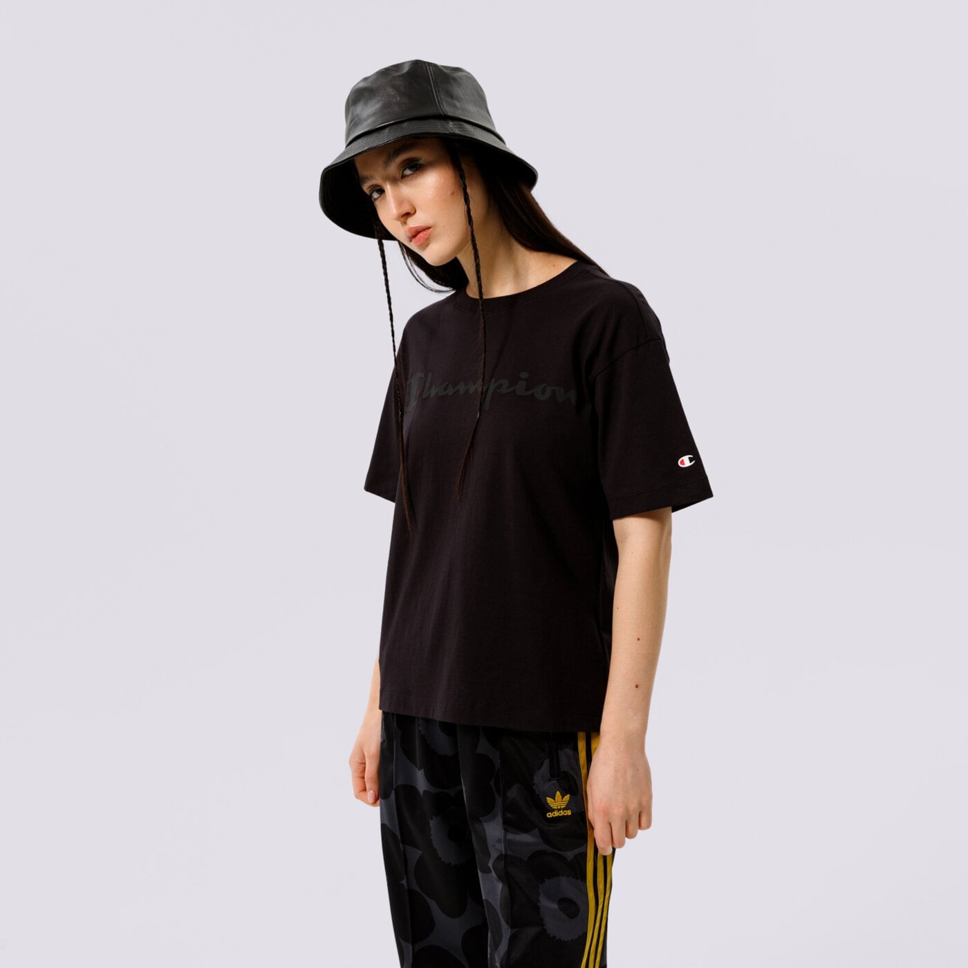 Дамска тениска CHAMPION ТЕНИСКА CREWNECK ТЕНИСКА 114458kk001 цвят черен