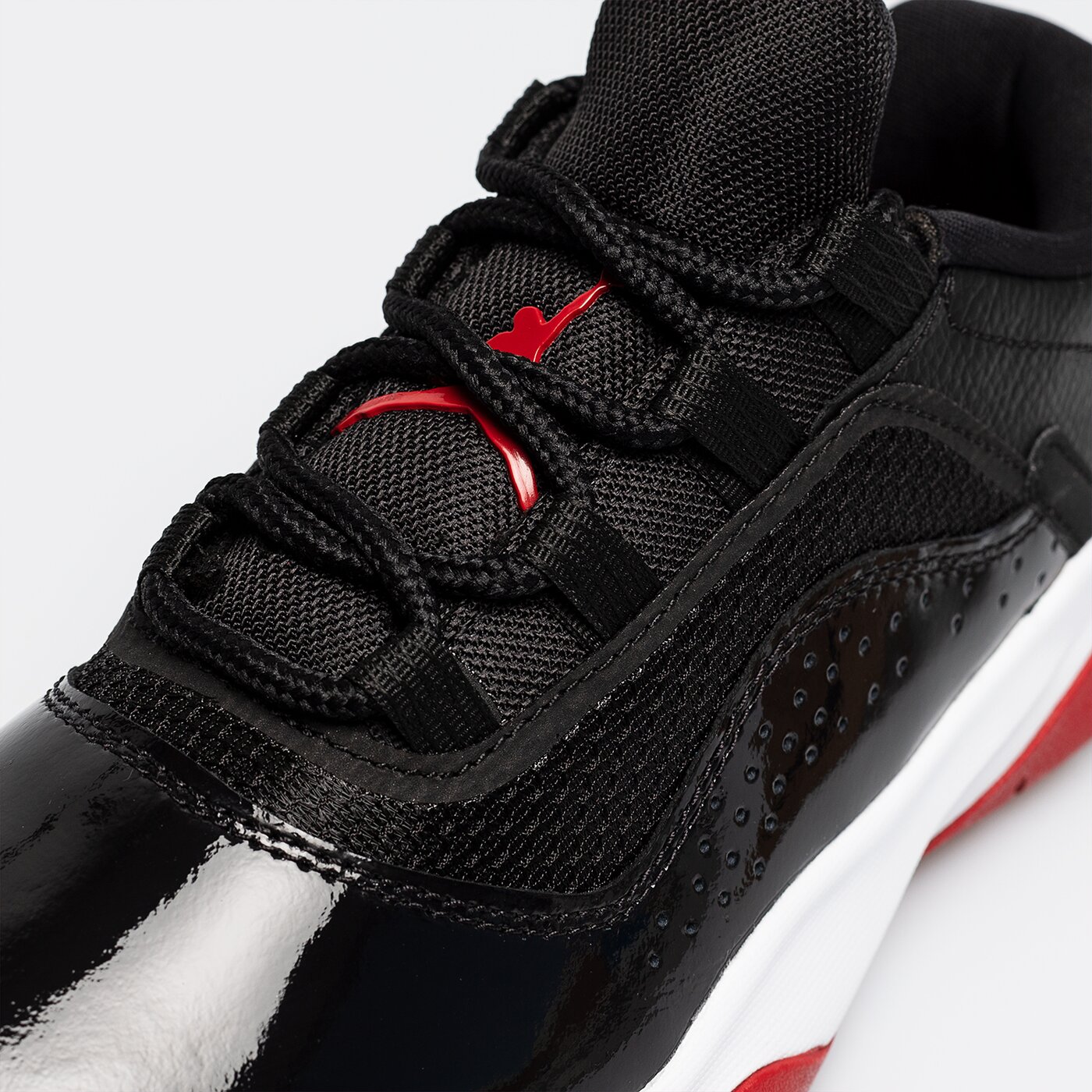 Детски маратонки AIR JORDAN 11 CMFT LOW (GS) dm0851-005 цвят черен