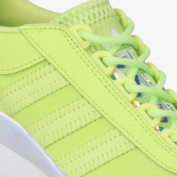 Дамски маратонки ADIDAS SL FASHION W eg6842 цвят зелен