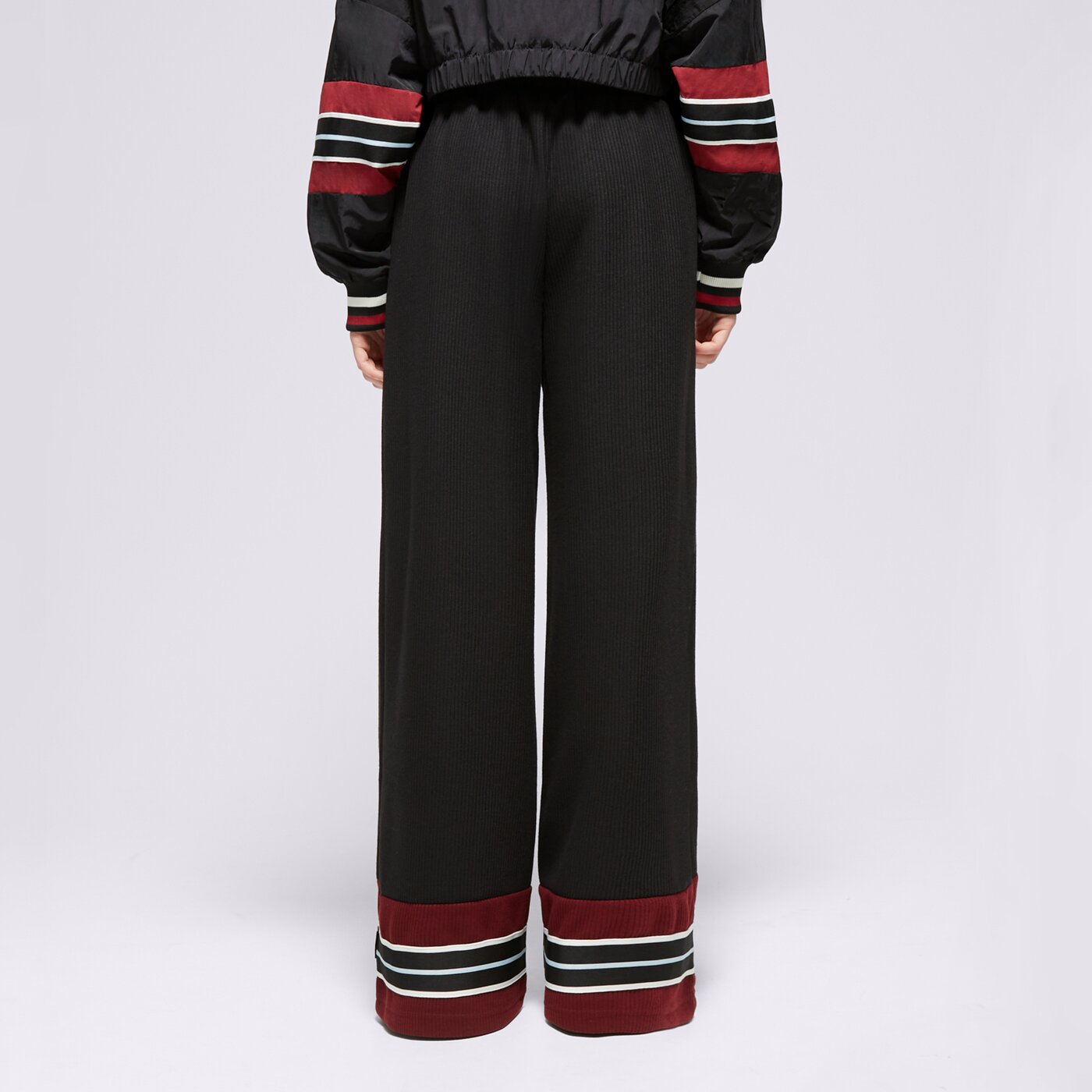 Дамски панталони ELLESSE ПАНТАЛОНИ TRICIA TRACK PANT BLK sgv20153011 цвят черен