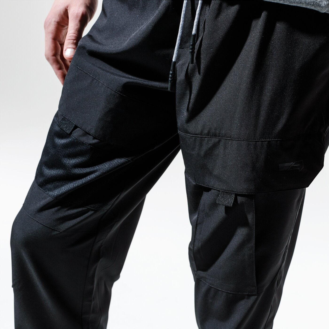 Мъжки панталони CONFRONT ПАНТАЛОНИ GREYJOY cf120spm36001 цвят черен