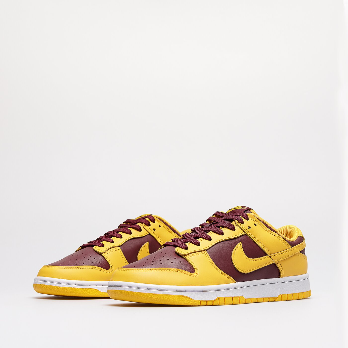 Мъжки маратонки NIKE DUNK LOW RETRO dd1391-702 цвят жълт
