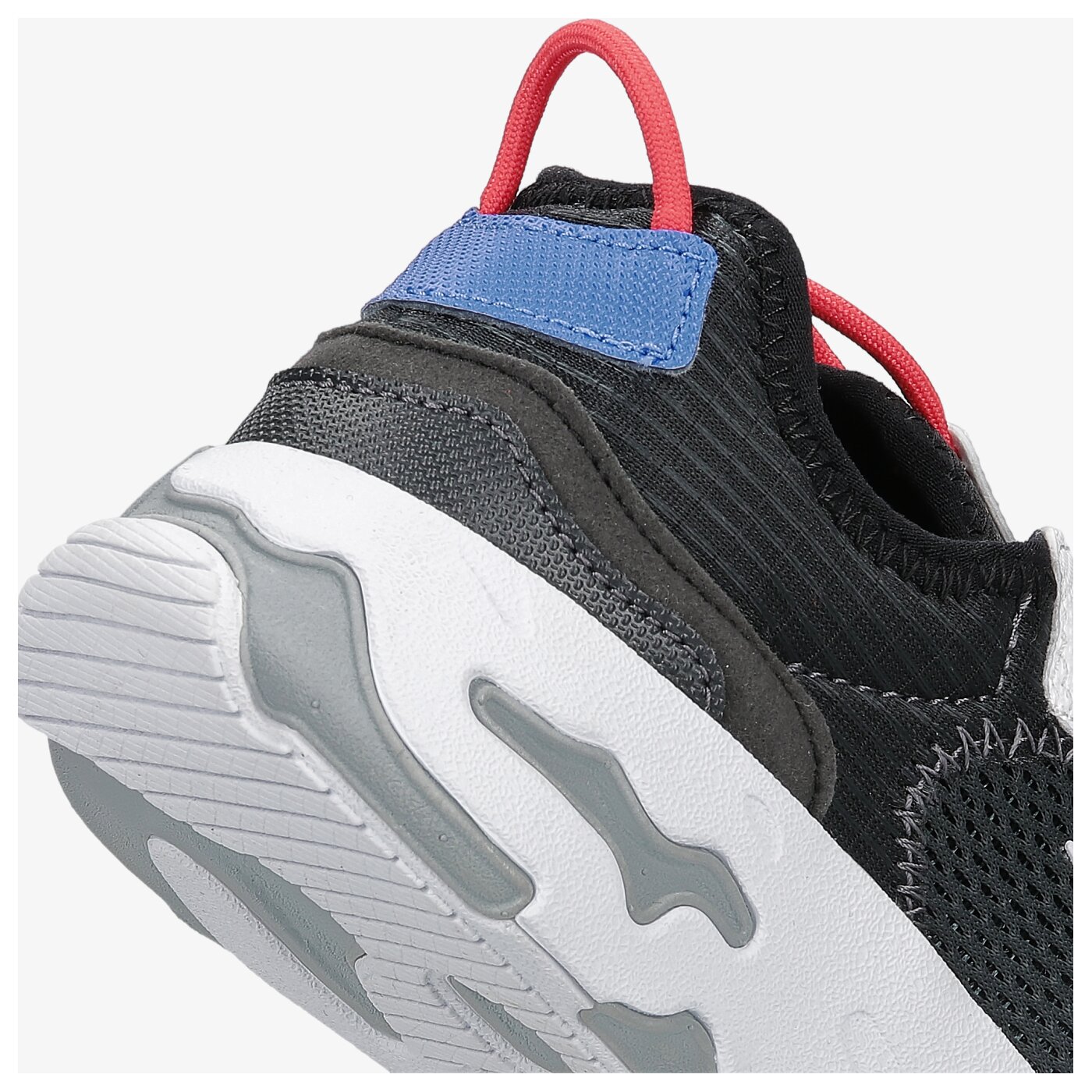 Детски маратонки NIKE RT LIVE cw1621-002 цвят черен