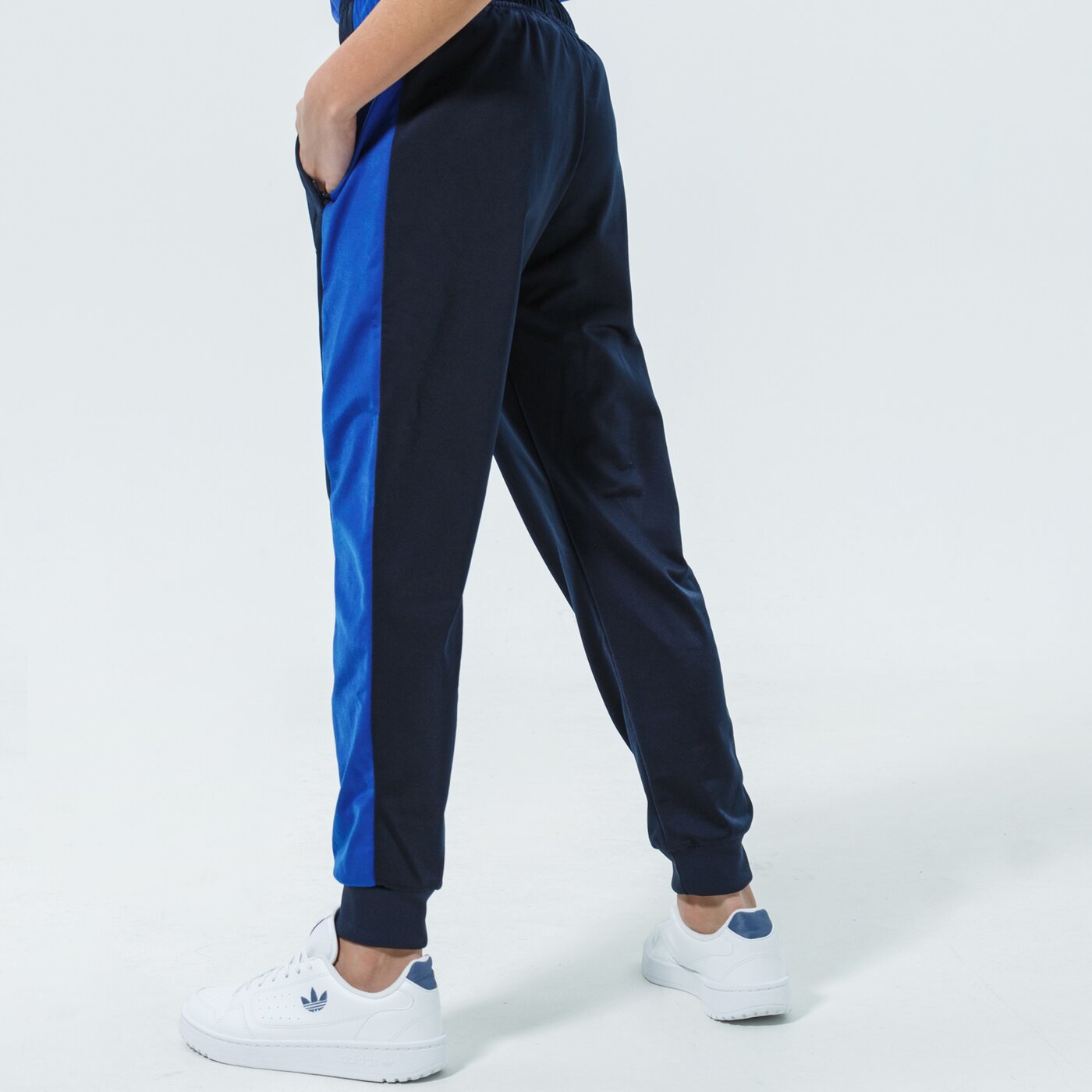 Детски панталони ADIDAS ПАНТАЛОНИ TRACK PANT MM gn2416 цвят тъмносин