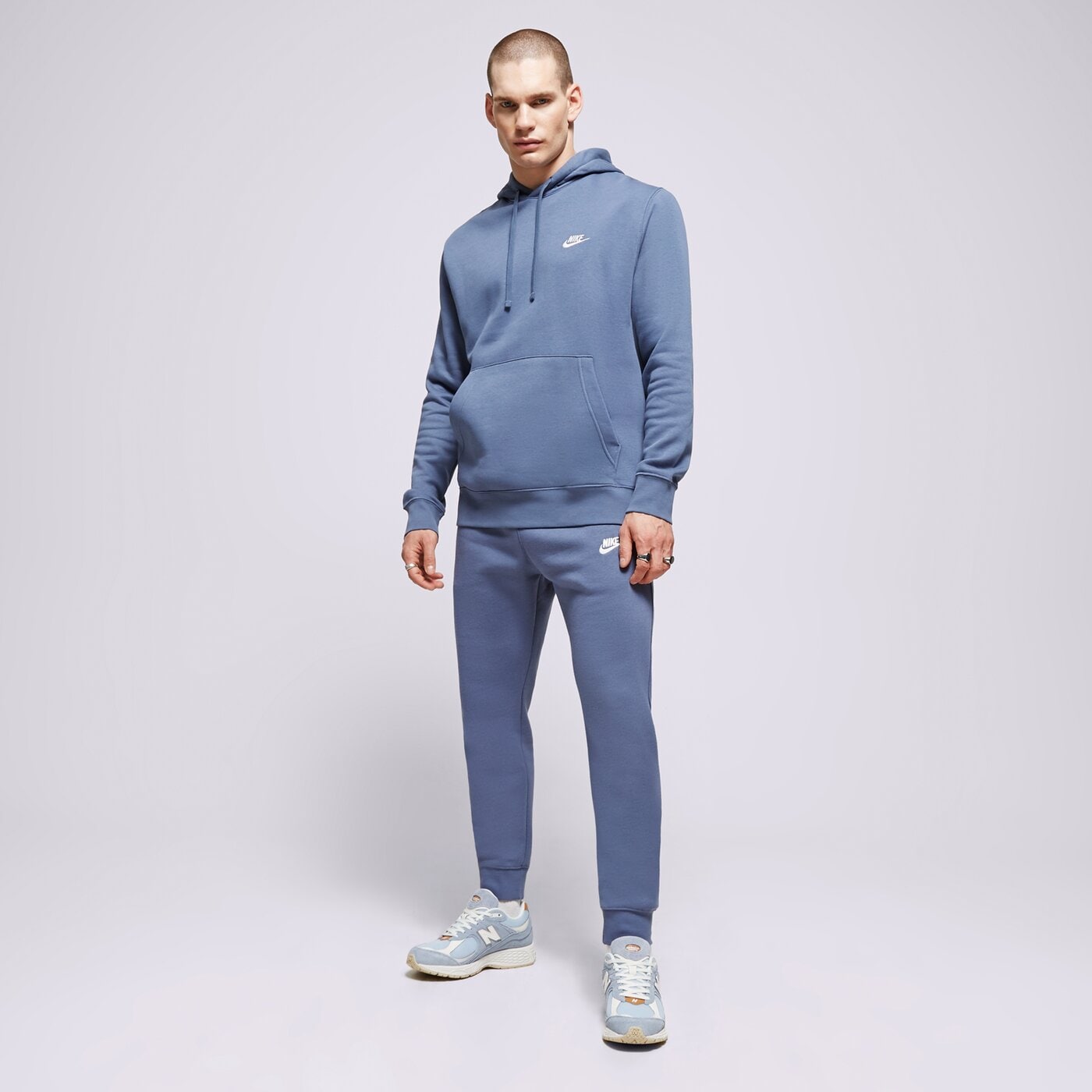 Мъжки суичър NIKE СУИТЧЪР С КАЧУЛКА SPORTSWEAR CLUB FLEECE bv2654-491 цвят син
