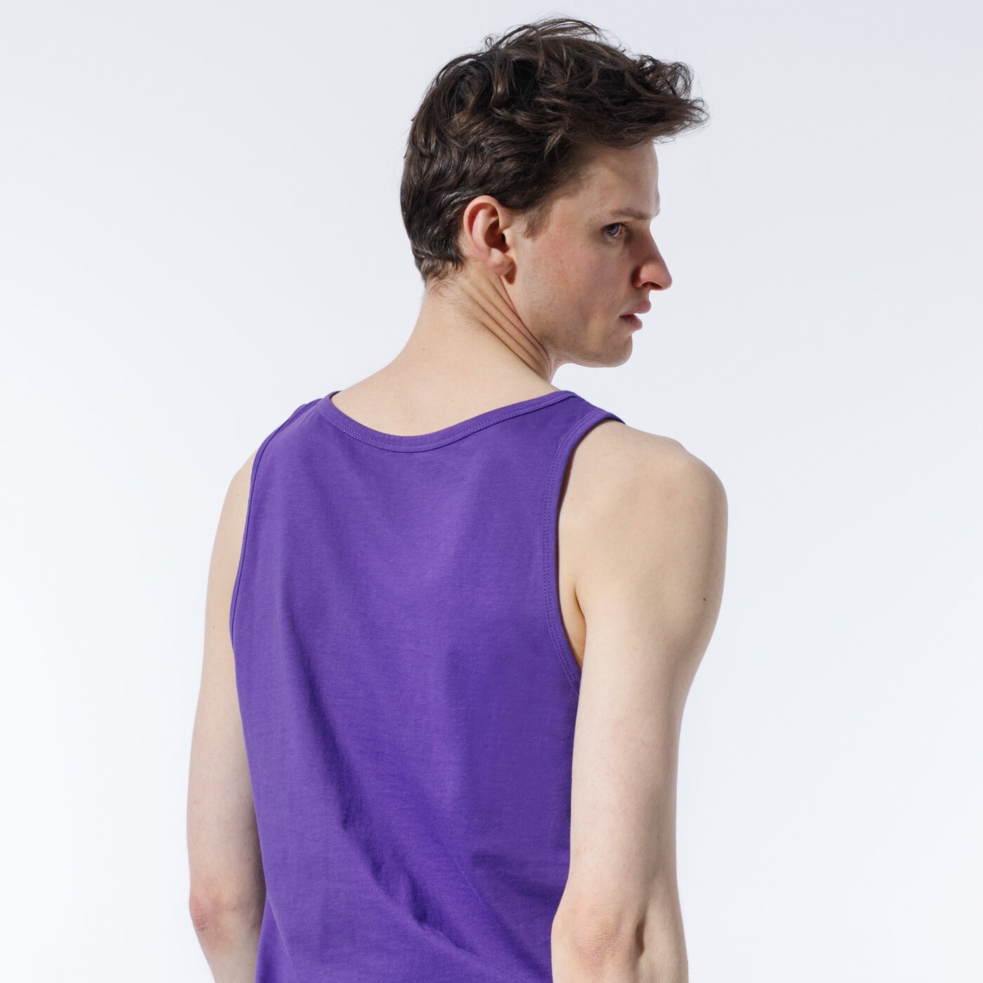 Мъжка тениска VANS ПОТНИК VANS CLASSIC ПОТНИК vn000y8vymm1 цвят виолетов