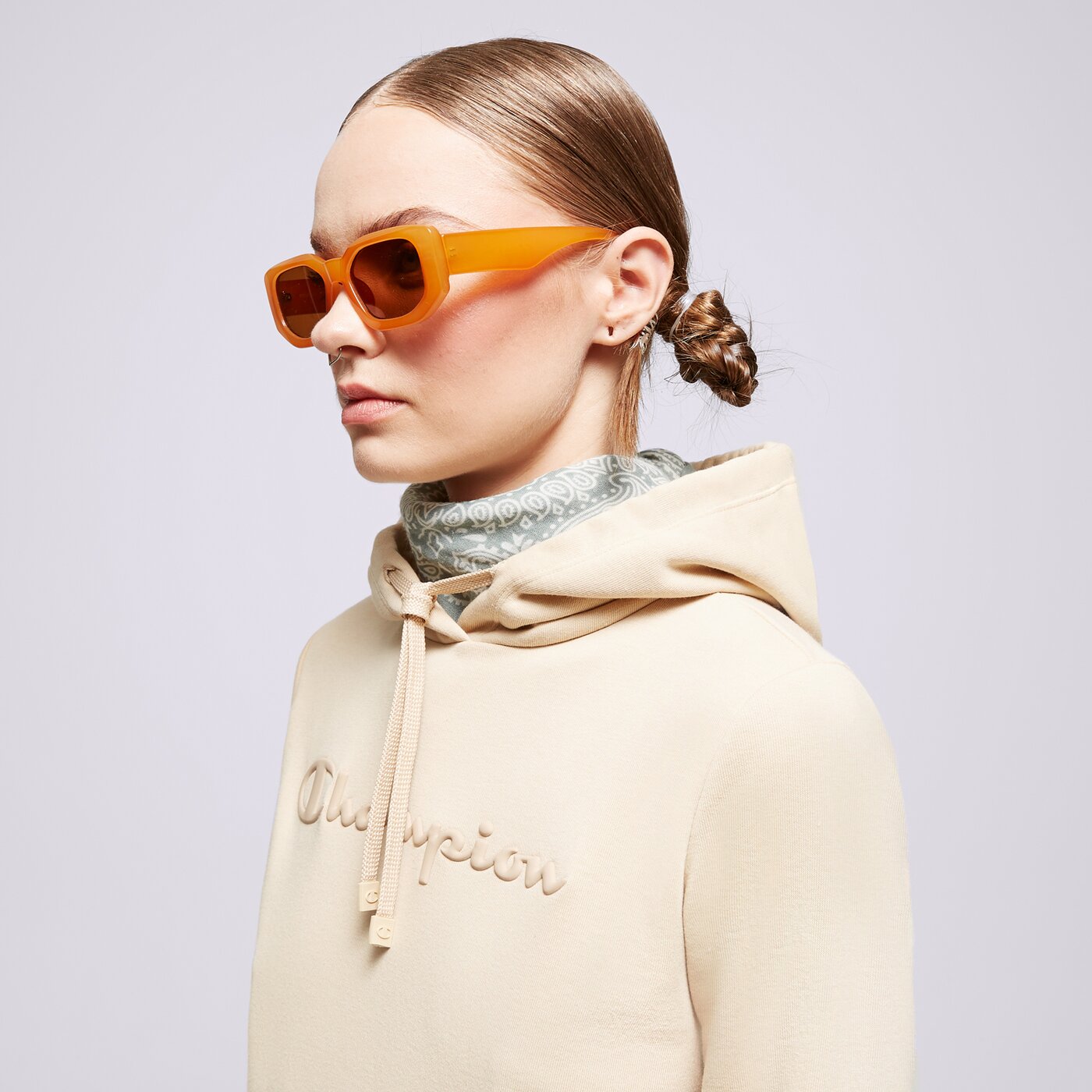 Дамски суичър CHAMPION СУИТЧЪР С КАЧУЛКА HOODED SWEATSHIRT 116065ms073 цвят бежов