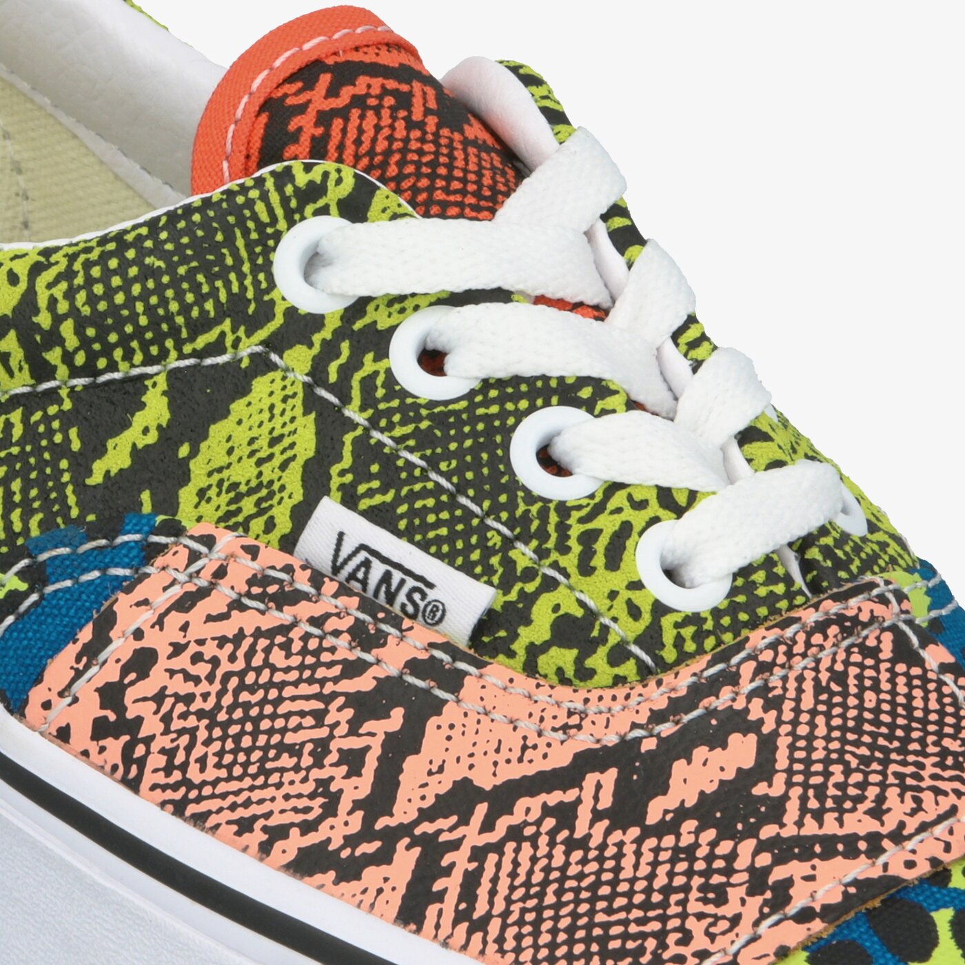 Дамски маратонки VANS UA ERA  vn0a4bv401r цвят многоцветен