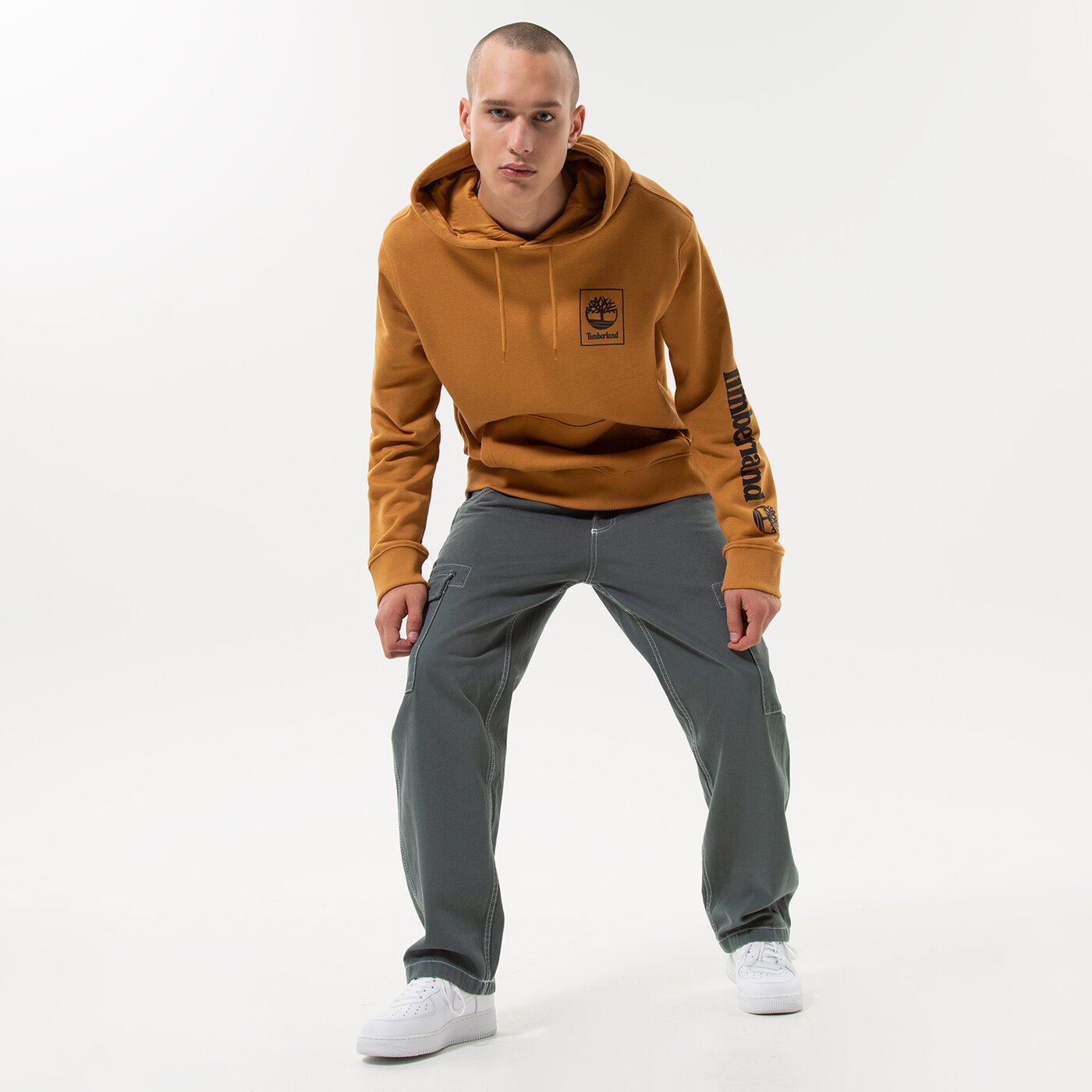 Мъжки суичър TIMBERLAND СУИТЧЪР С КАЧУЛКА STACK LOGO WHEAT BOOT tb0a5zhnp471 цвят кафяв