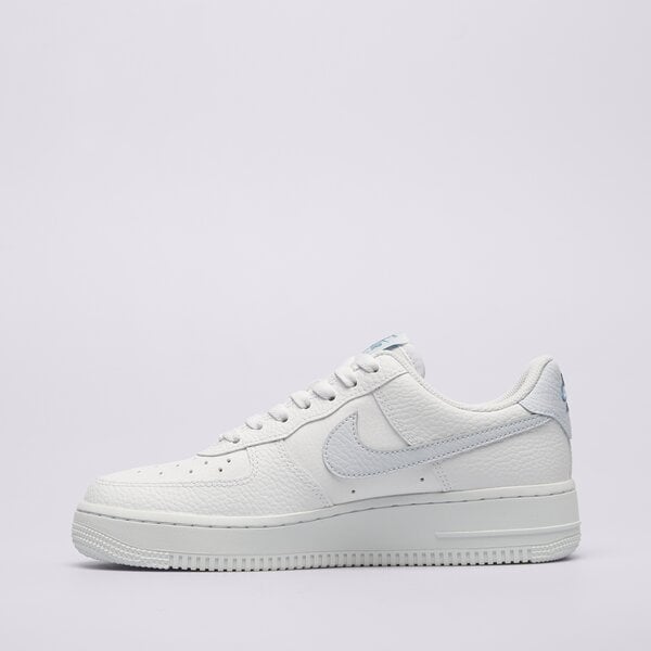 Дамски маратонки NIKE WMNS AIR FORCE 1 '07 hv2511-100 цвят бял