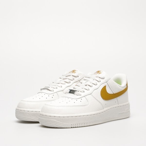 Дамски маратонки NIKE W AIR FORCE 1 '07 NEXT NATURE dv3808-101 цвят бял