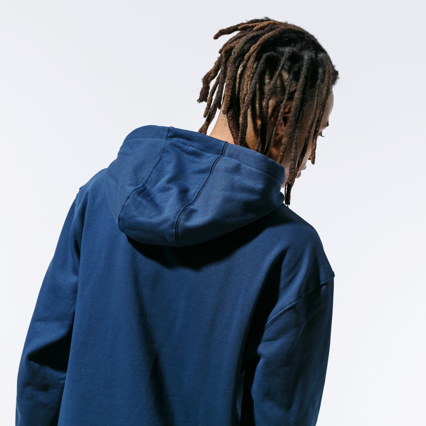 Мъжки суичър VANS СУИТЧЪР С КАЧУЛКА MN OTW PO II АНЦУГS BLUES vn0a45cklkz1 цвят тъмносин