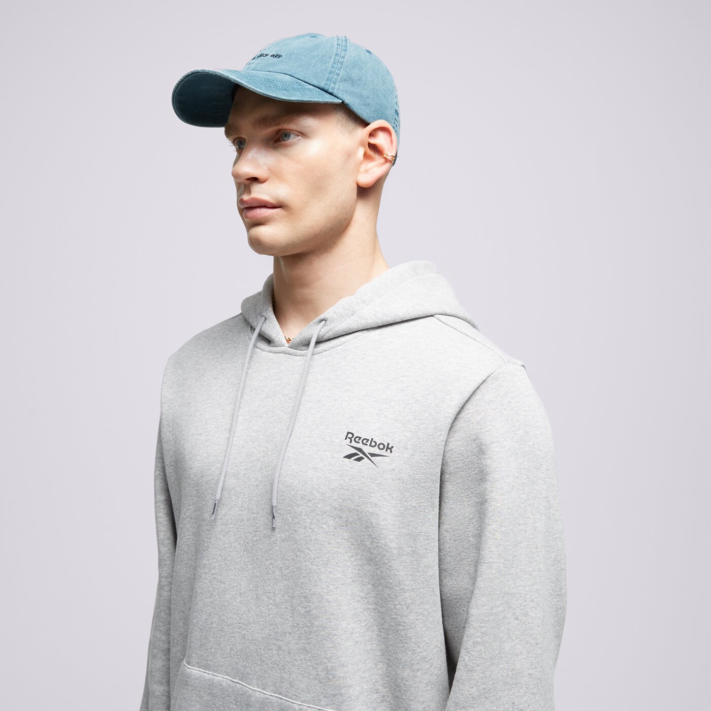 Мъжки суичър REEBOK СУИТЧЪР С КАЧУЛКА RI LEFT CHEST LOGO HOOD 100068237 цвят сив