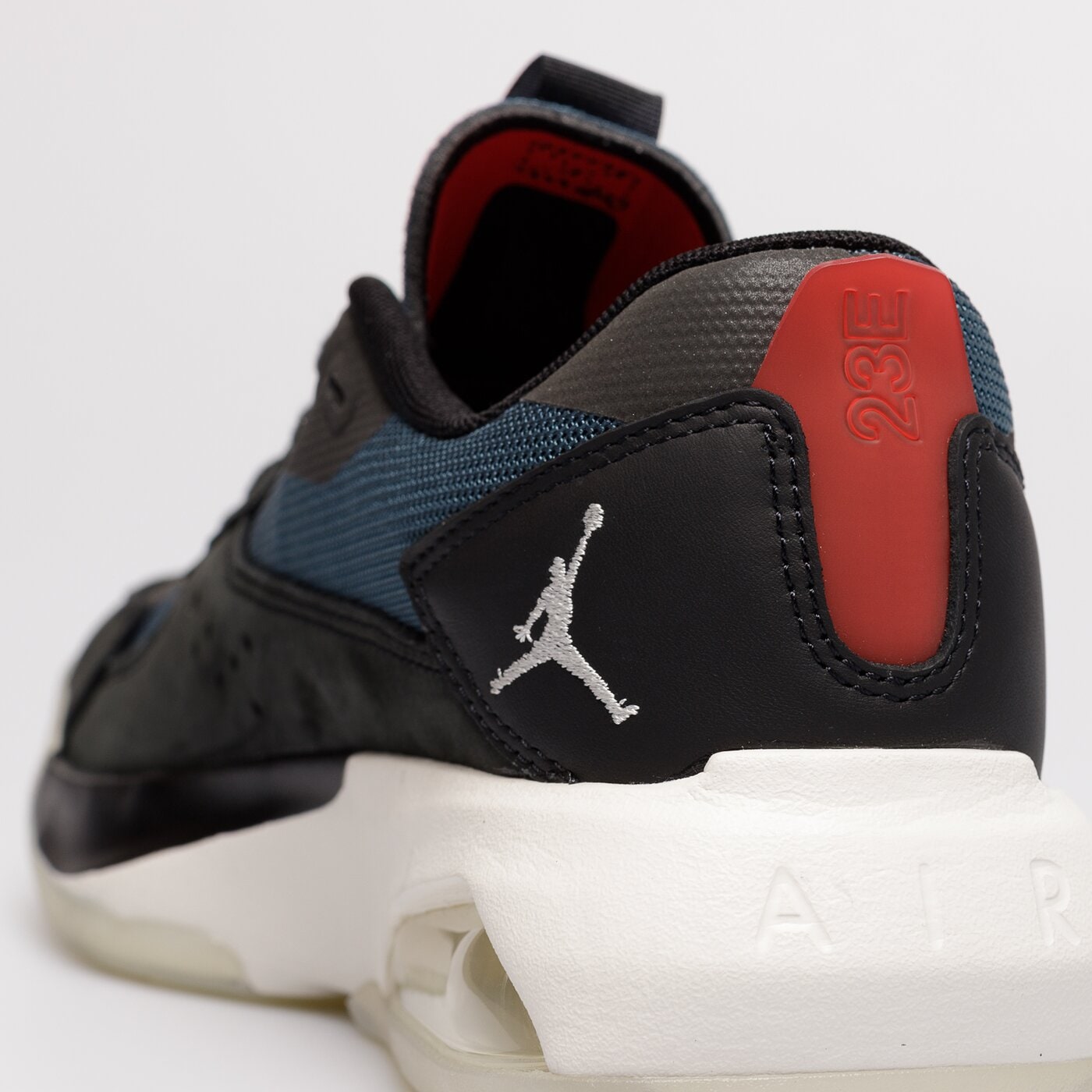 Мъжки маратонки JORDAN AIR 200E dc9836-061 цвят тъмносин