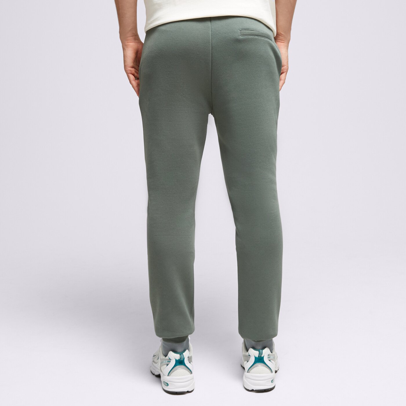 Мъжки панталони CONFRONT ПАНТАЛОНИ ESSENTIAL PANTS GREEN cf323spm90002 цвят зелен