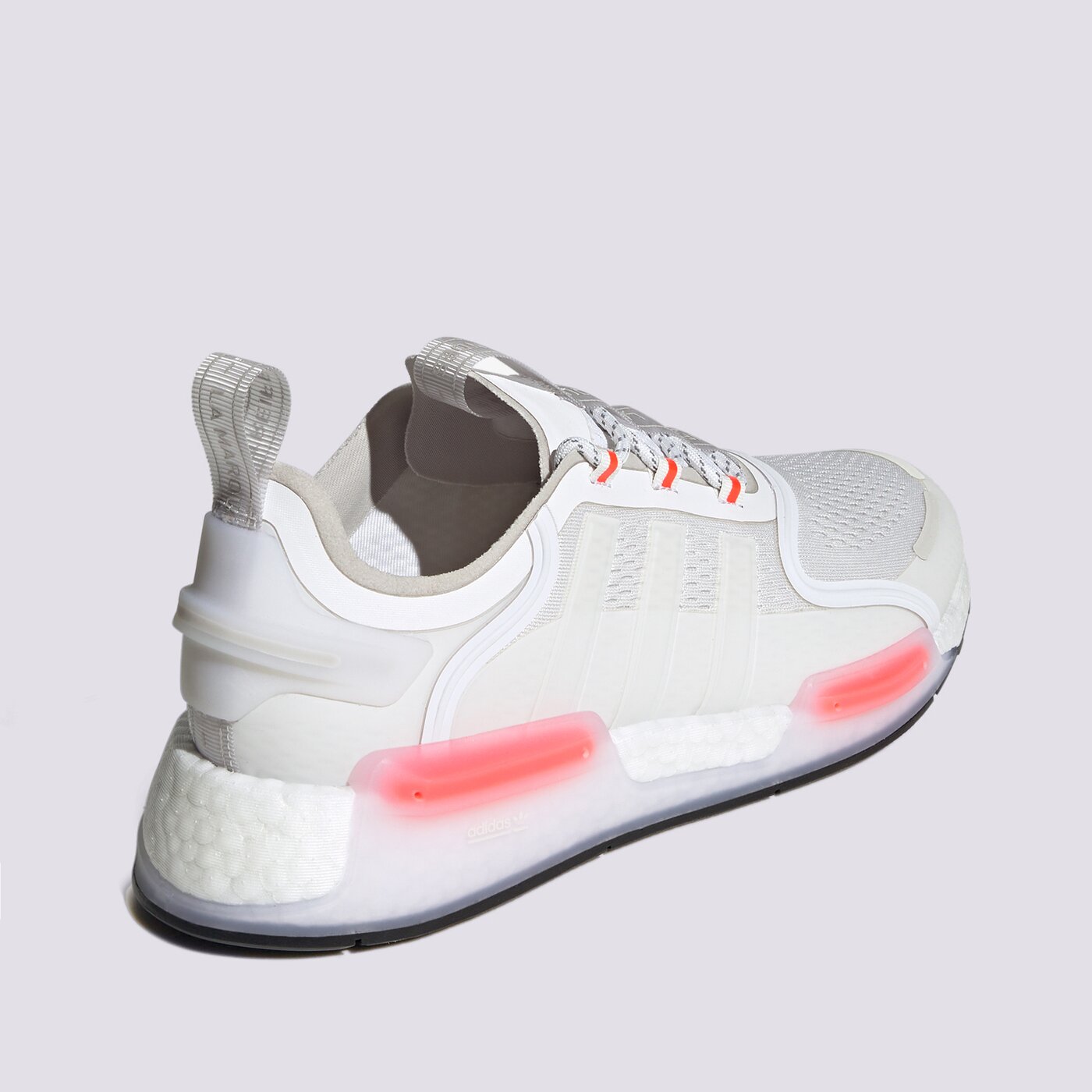 Мъжки маратонки ADIDAS NMD_V3 gx2089 цвят бял