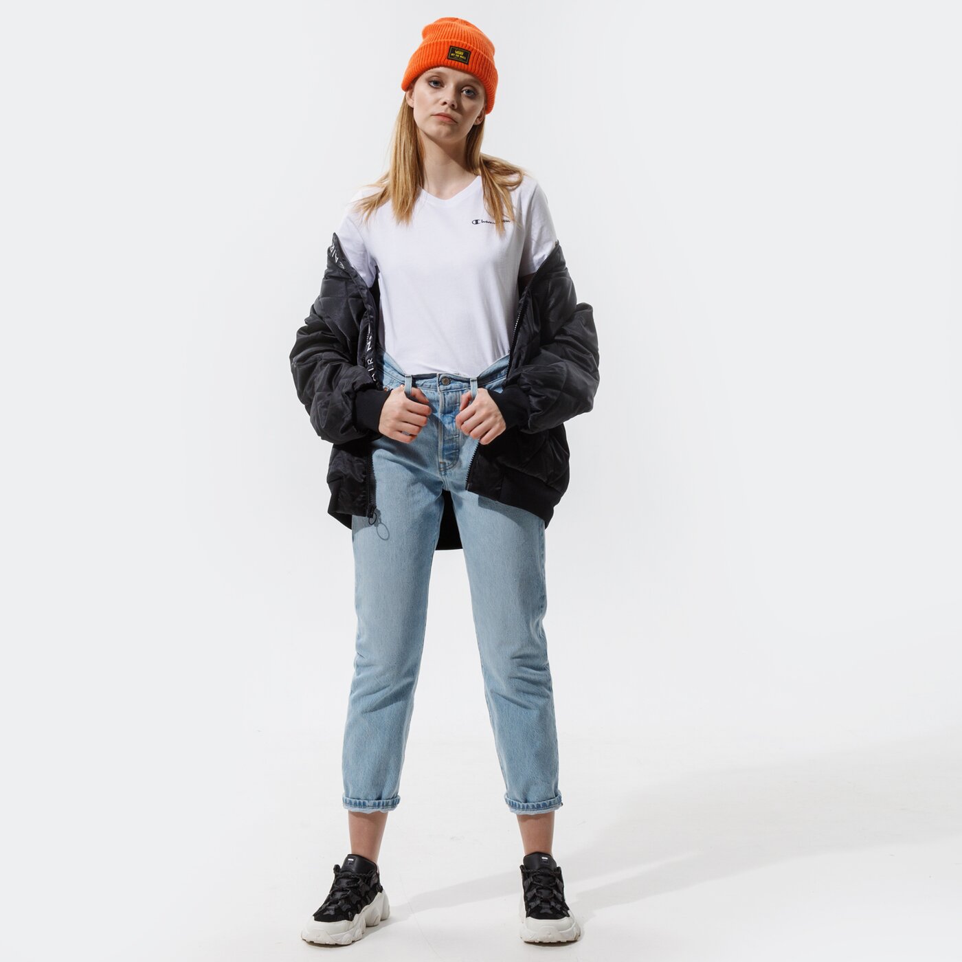 Дамска тениска CHAMPION ТЕНИСКА CREWNECK ТЕНИСКА 112605ww001 цвят бял