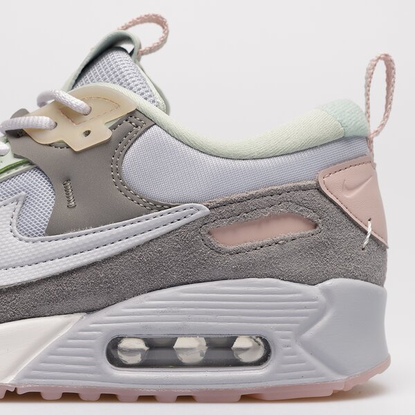 Дамски маратонки NIKE AIR MAX 90 FUTURA dm9922-001 цвят многоцветен