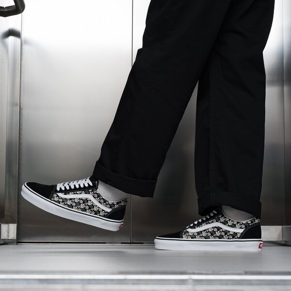 Мъжки маратонки VANS OLD SKOOL  vn0a5jmizb31 цвят черен