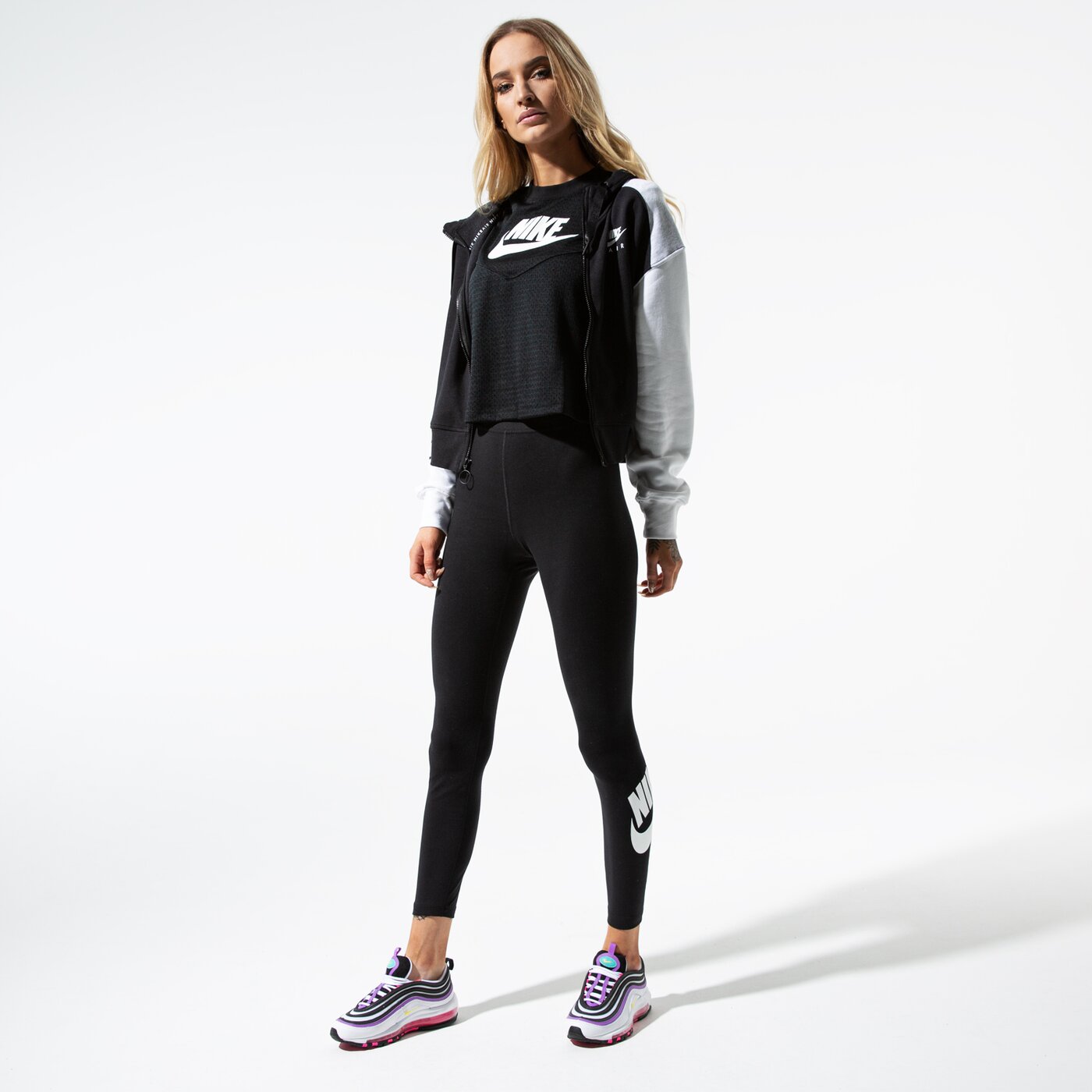 Дамска тениска NIKE ТЕНИСКА SS W NSW HRTG ТОП SS MESH bv4831-010 цвят черен