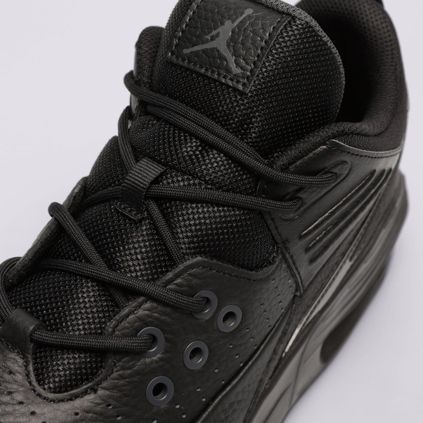 Мъжки маратонки JORDAN MAX AURA 5  dz4353-001 цвят черен