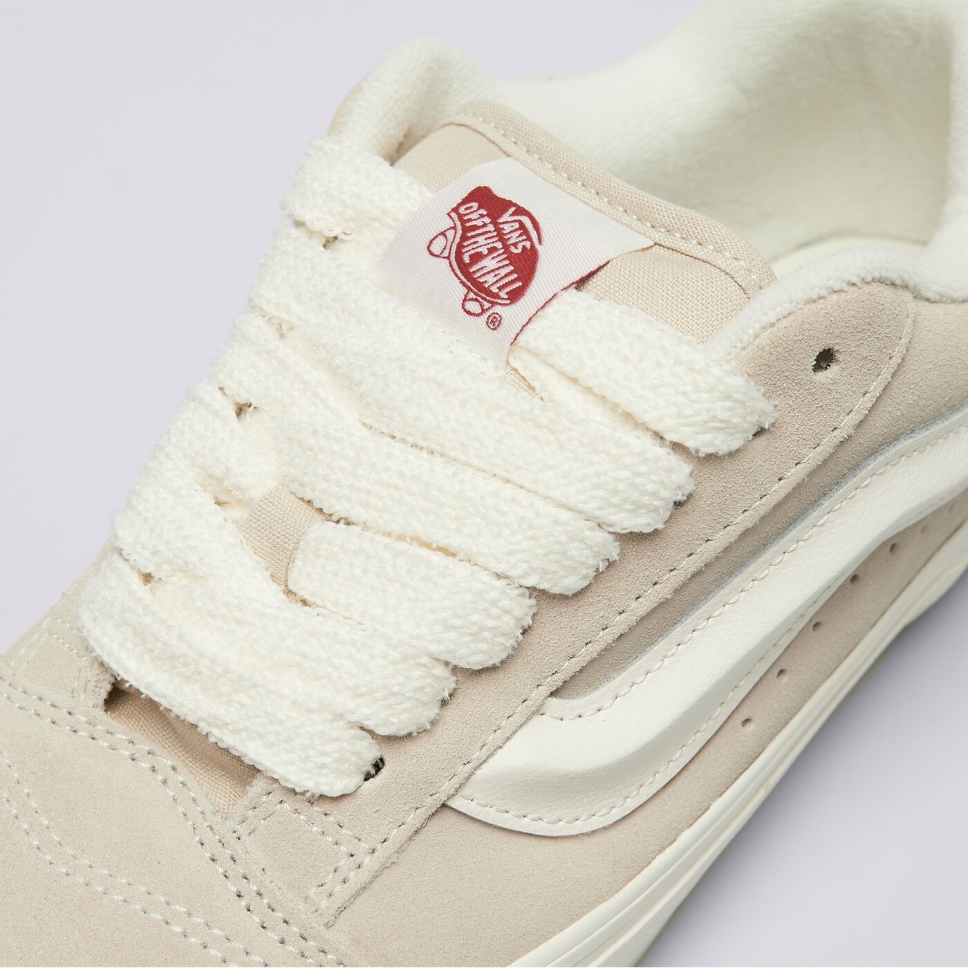 Дамски маратонки VANS KNU SKOOL  vn000d750ck1 цвят бежов