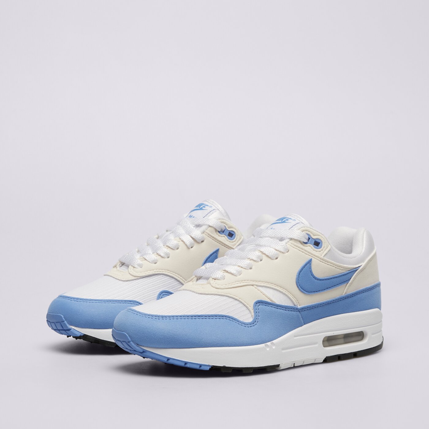 Дамски маратонки NIKE AIR MAX 1 dz2628-113 цвят бял