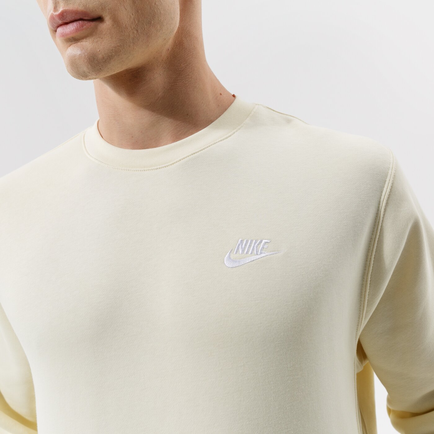 Мъжки суичър NIKE СУИТЧЪР SPORTSWEAR CLUB bv2662-113 цвят жълт