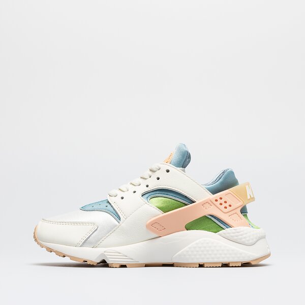 Дамски маратонки NIKE AIR HUARACHE SE dq0117-100 цвят многоцветен