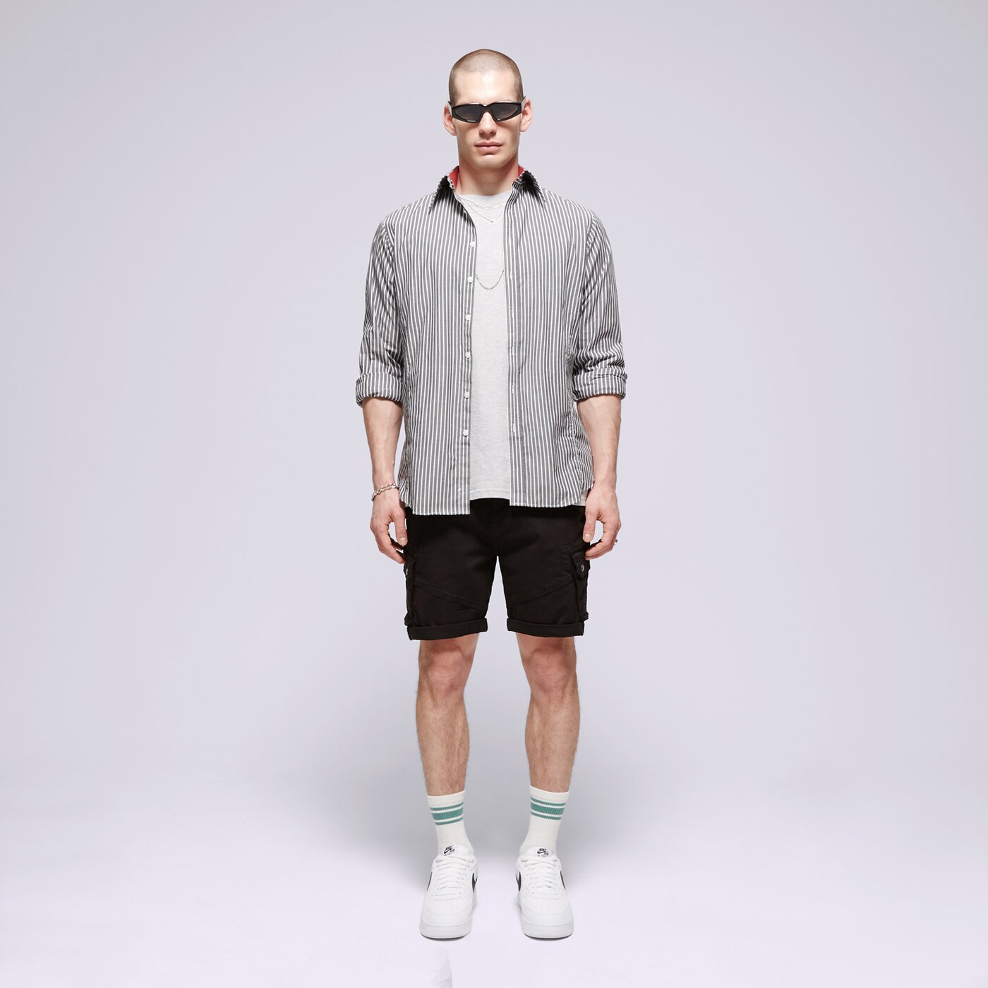 Мъжки къси панталони ALPHA INDUSTRIES ШОРТИ COMBAT SHORT 11621003 цвят черен