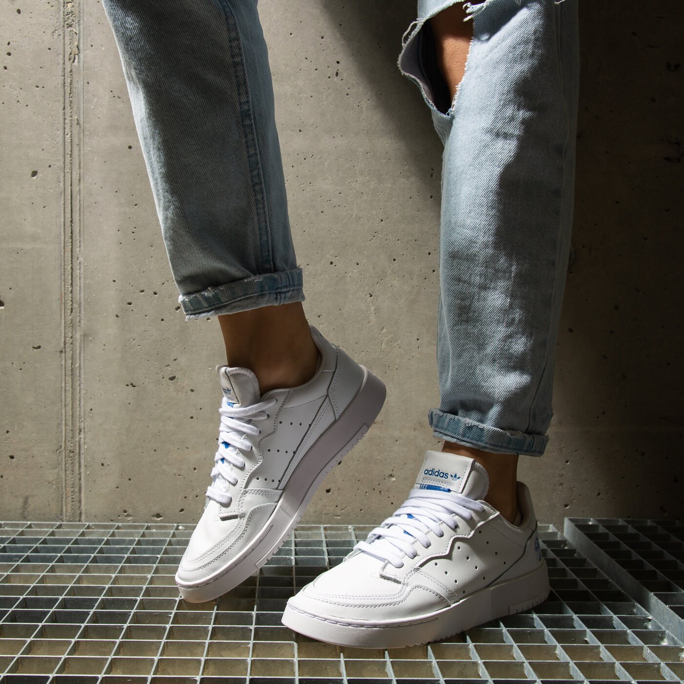 Дамски маратонки ADIDAS SUPERCOURT ef5887 цвят бял