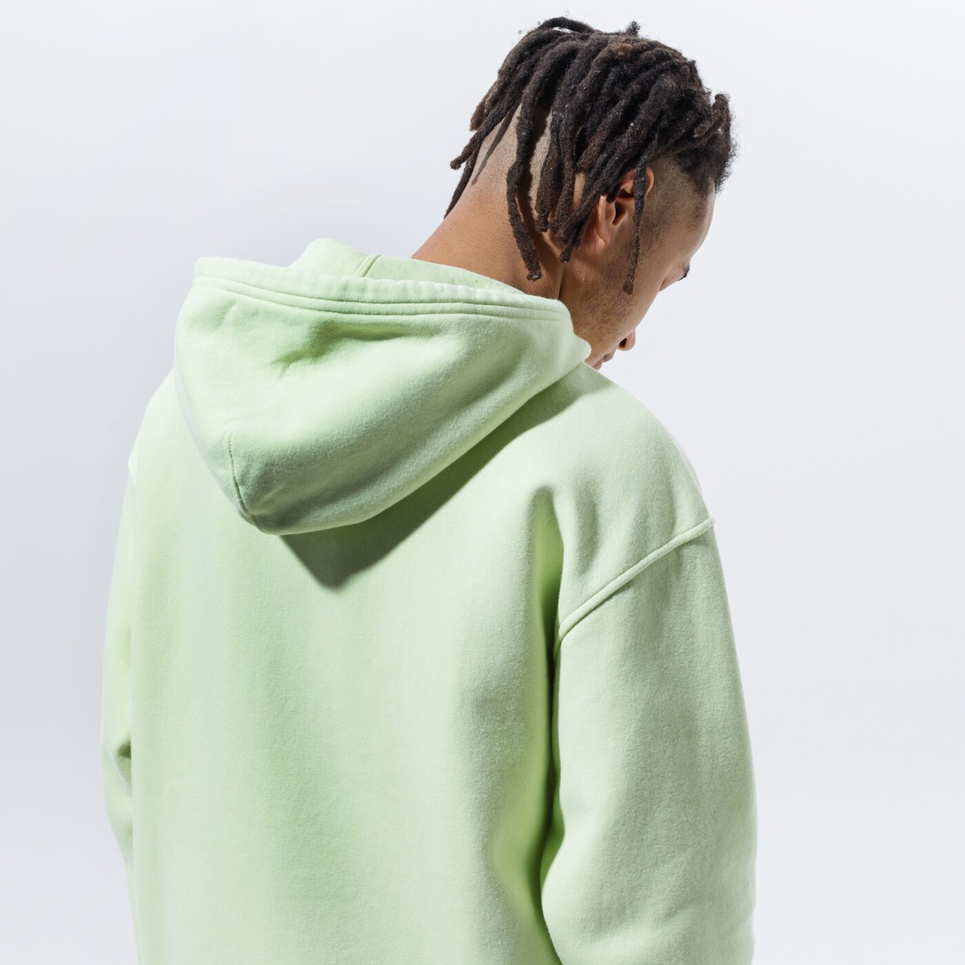 Мъжки суичър LEVI'S СУИТЧЪР С КАЧУЛКА T3 RELAXD GRAPHIC HOODIE 38821-0040 цвят зелен