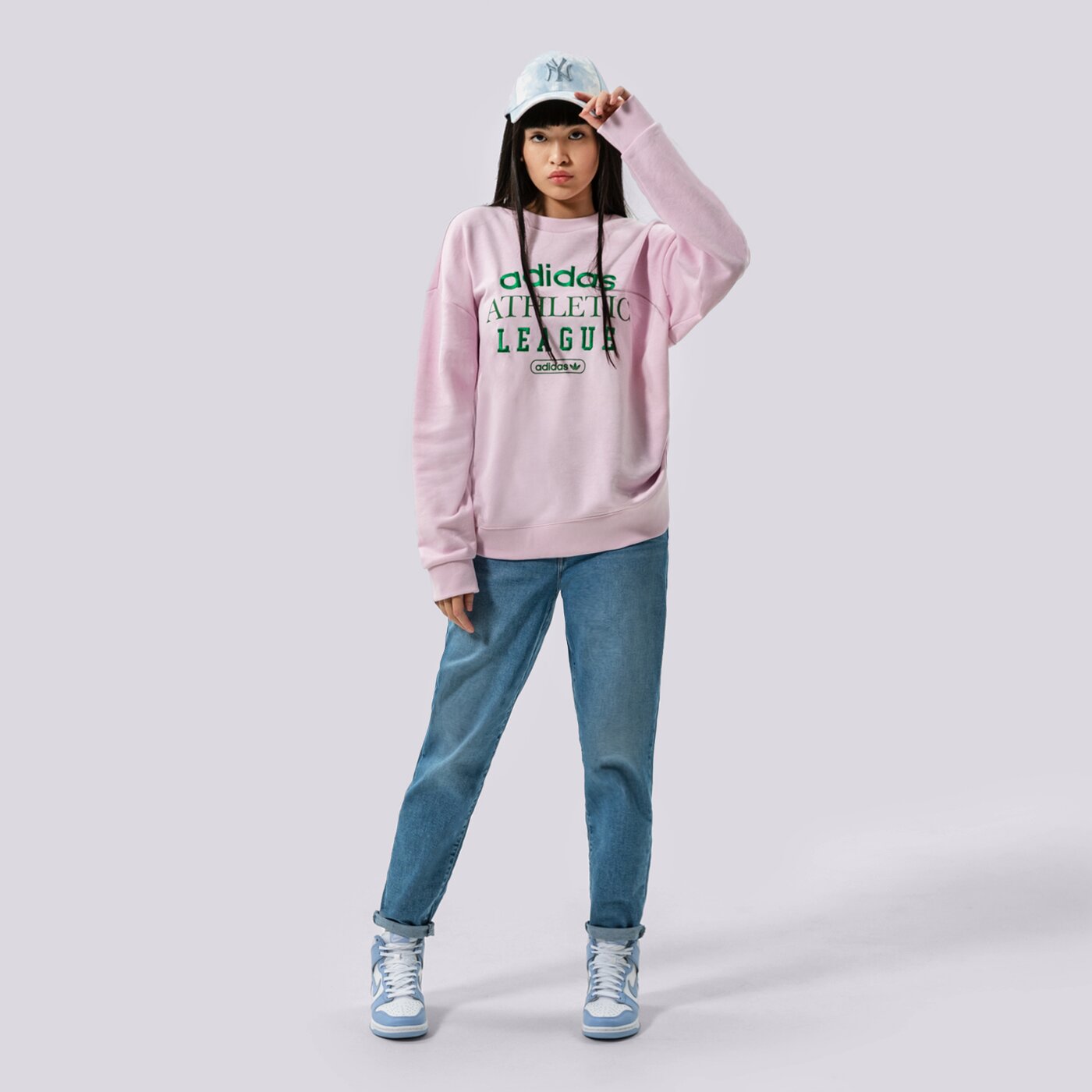 Дамски панталони LEVI'S ПАНТАЛОНИ HIGH WAISTED MOM JEAN 26986-0017 цвят син