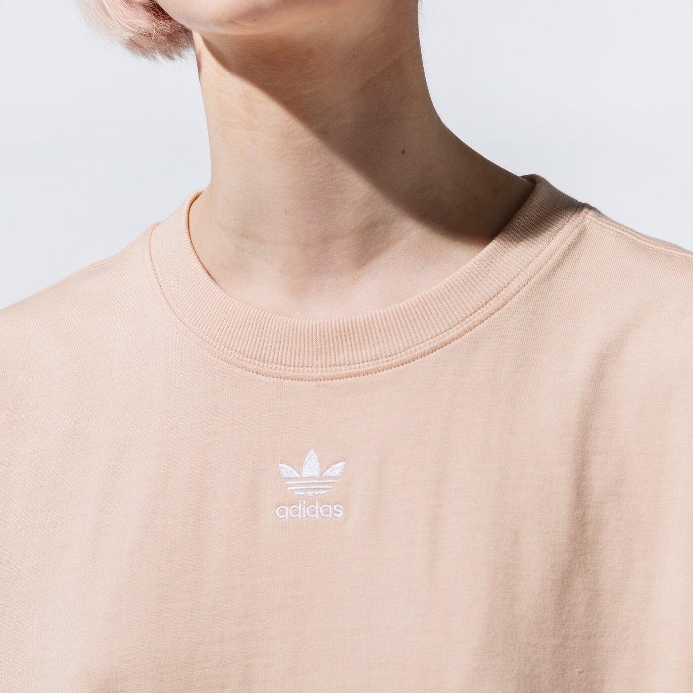 Дамска тениска ADIDAS ТЕНИСКА TEE h45579 цвят бежов