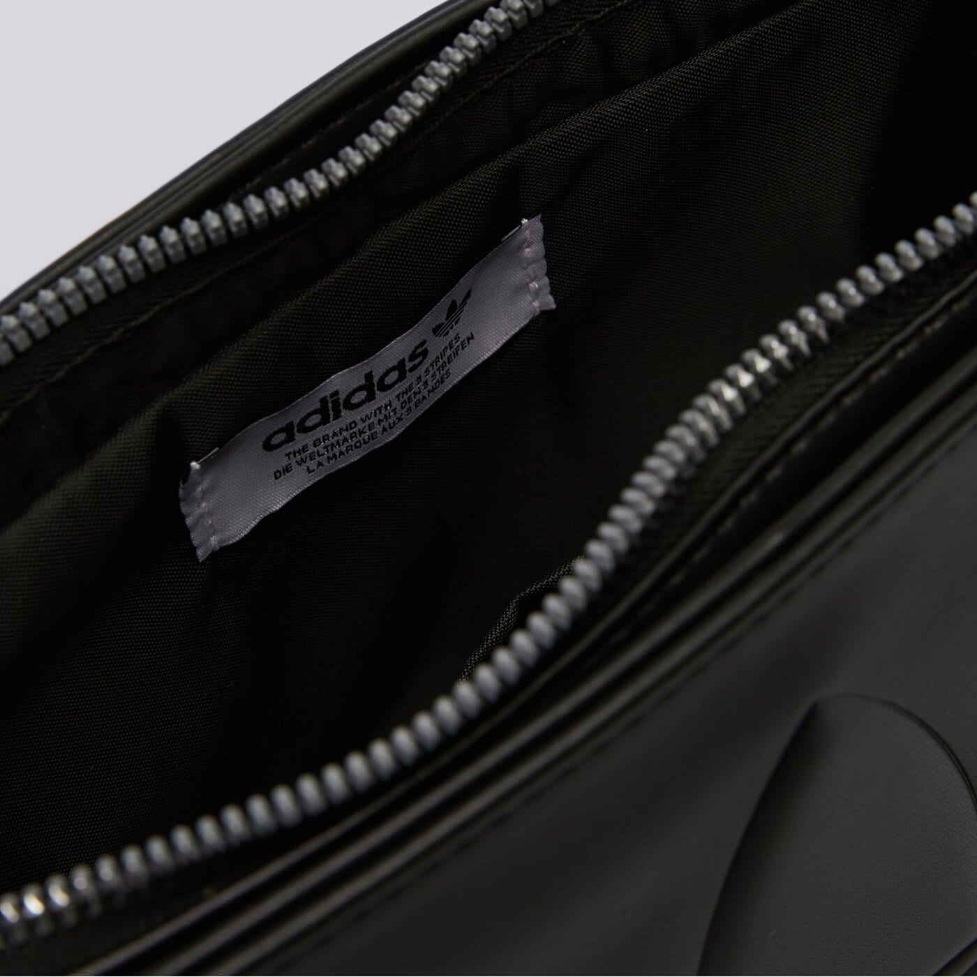 Дамски сак ADIDAS ЧАНТА SHOULDERBAG jc6001 цвят черен