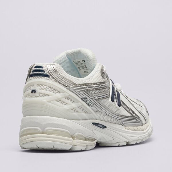 Мъжки маратонки NEW BALANCE 1906R u1906rcm цвят бял