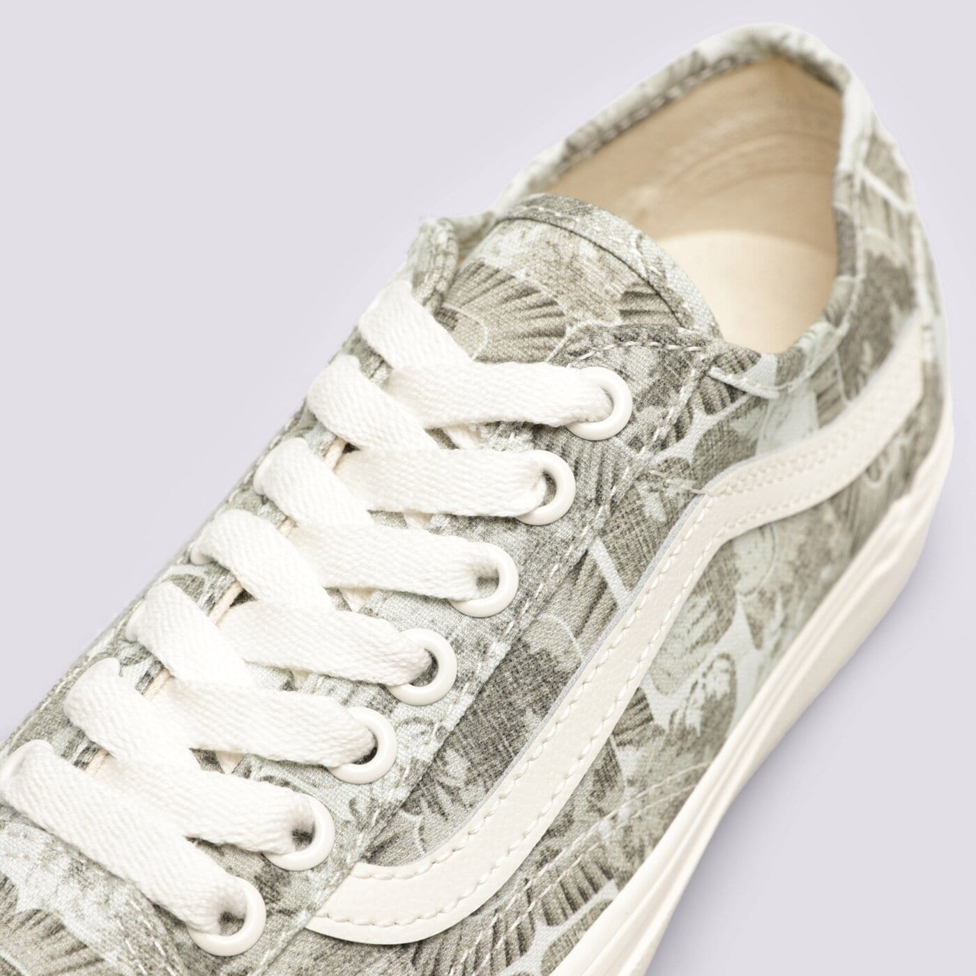 Дамски маратонки VANS OLD SKOOL TAPERED VR3 vn0005uholh1 цвят зелен