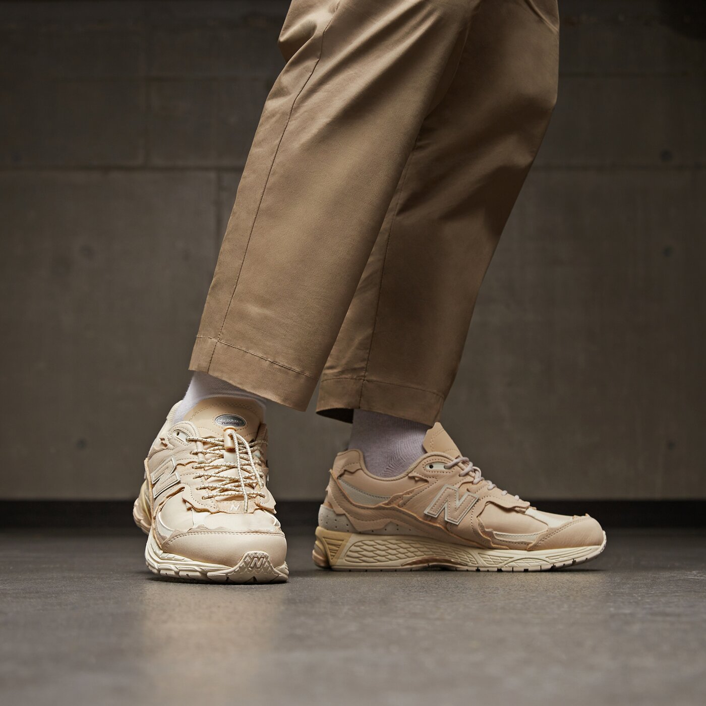 Мъжки маратонки NEW BALANCE 2002R  m2002rdq цвят бежов