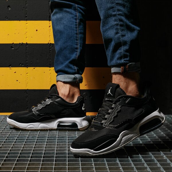 Мъжки маратонки JORDAN AIR MAX 200 cd6105-001 цвят черен