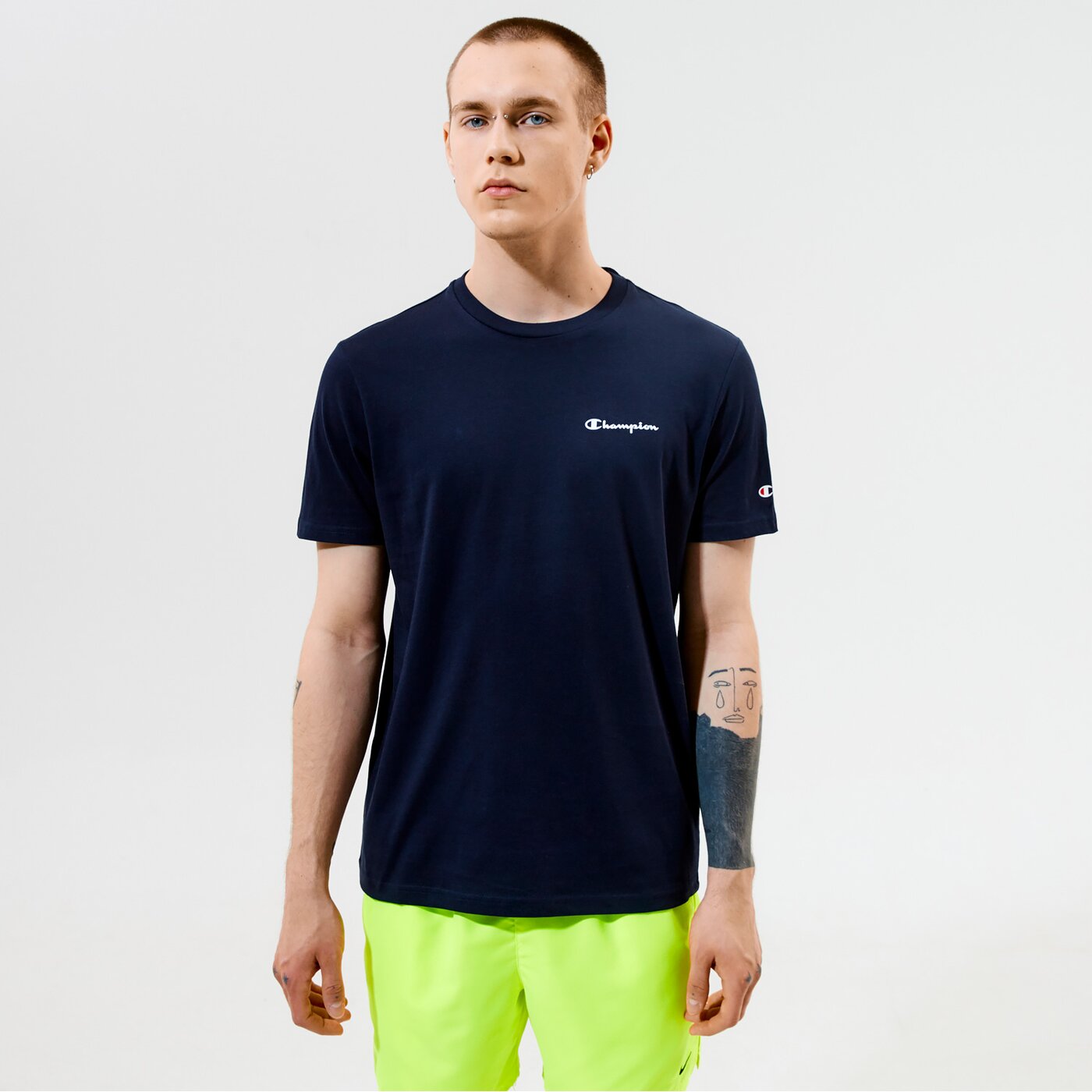 Мъжка тениска CHAMPION ТЕНИСКА CREWNECK ТЕНИСКА 214153bs501 цвят тъмносин