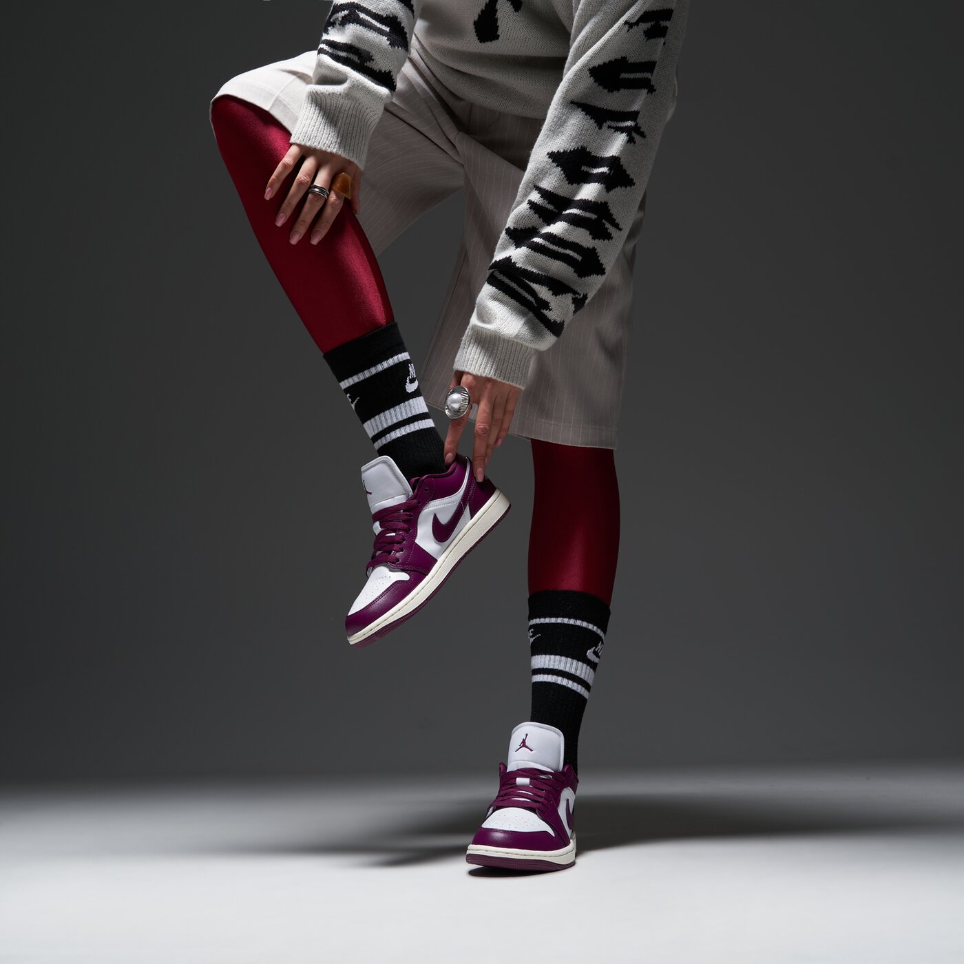 Дамски маратонки AIR JORDAN 1 LOW  dc0774-161 цвят бордо